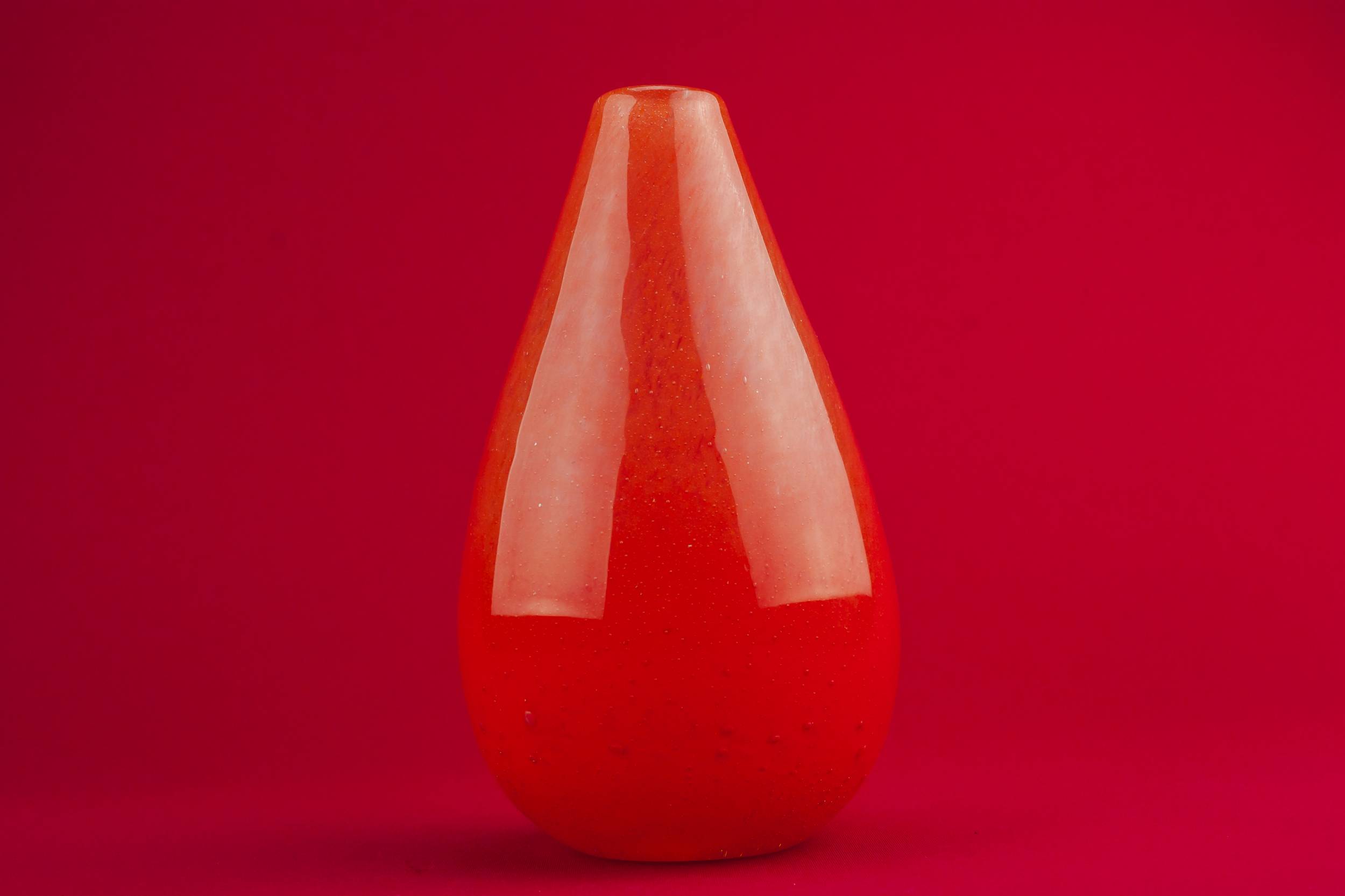 Elegant Mid-Century Modern — Ekenas red glass vase 2