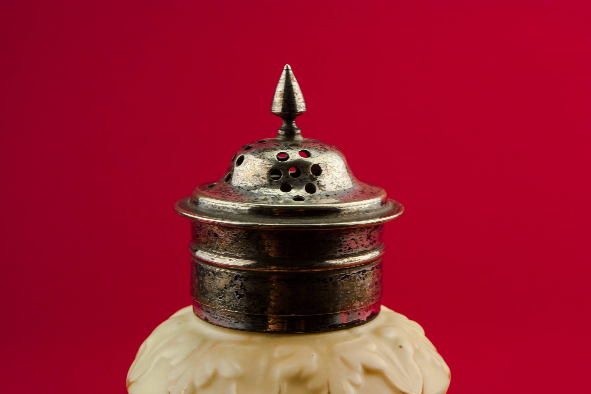 Antique Classical Locke — Medium sugar caster 2