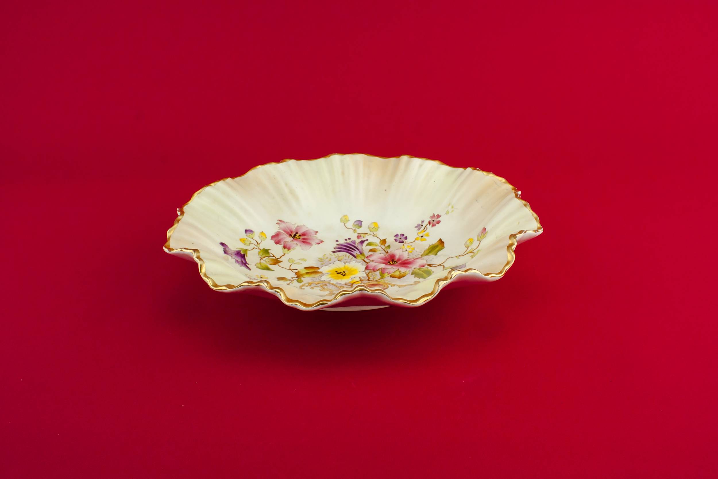Elegant Antique Floral — Carlton Ware pottery bowl