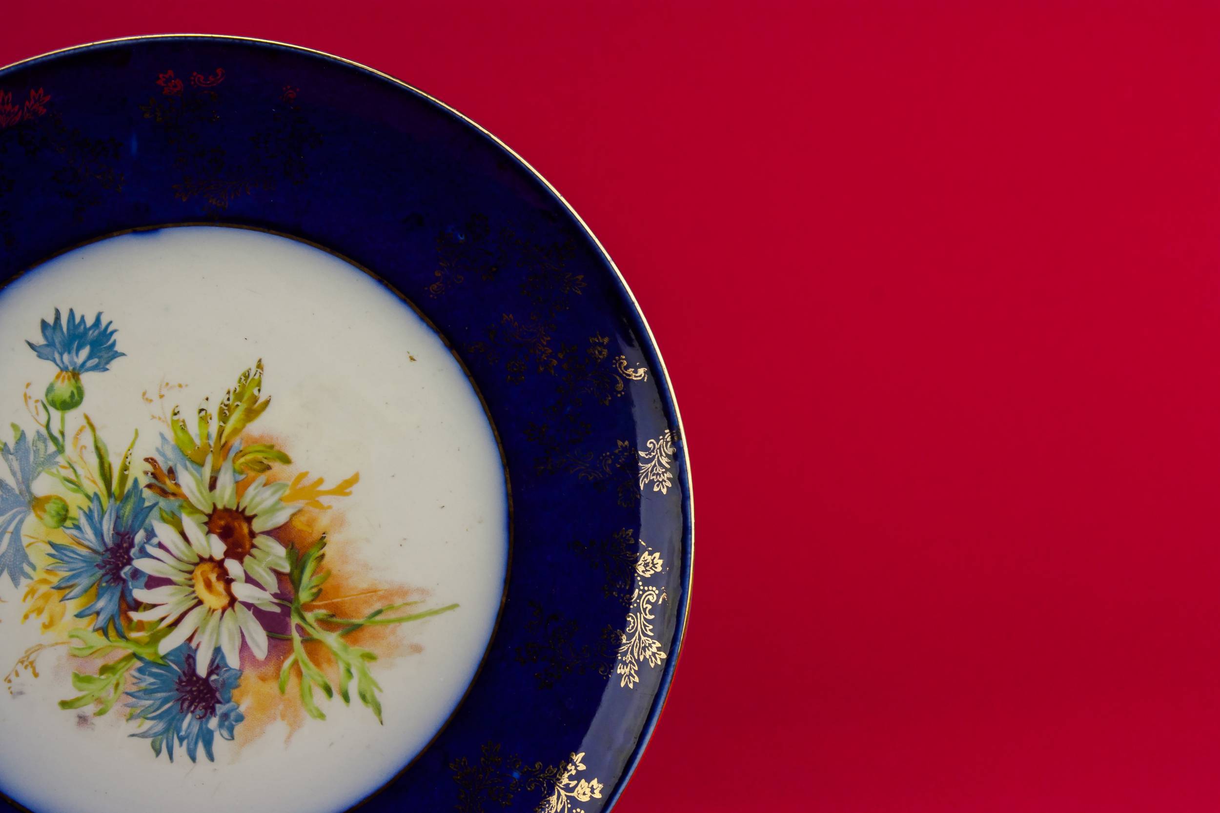 Antique Victorian Wood — Blue and white serving dish 1