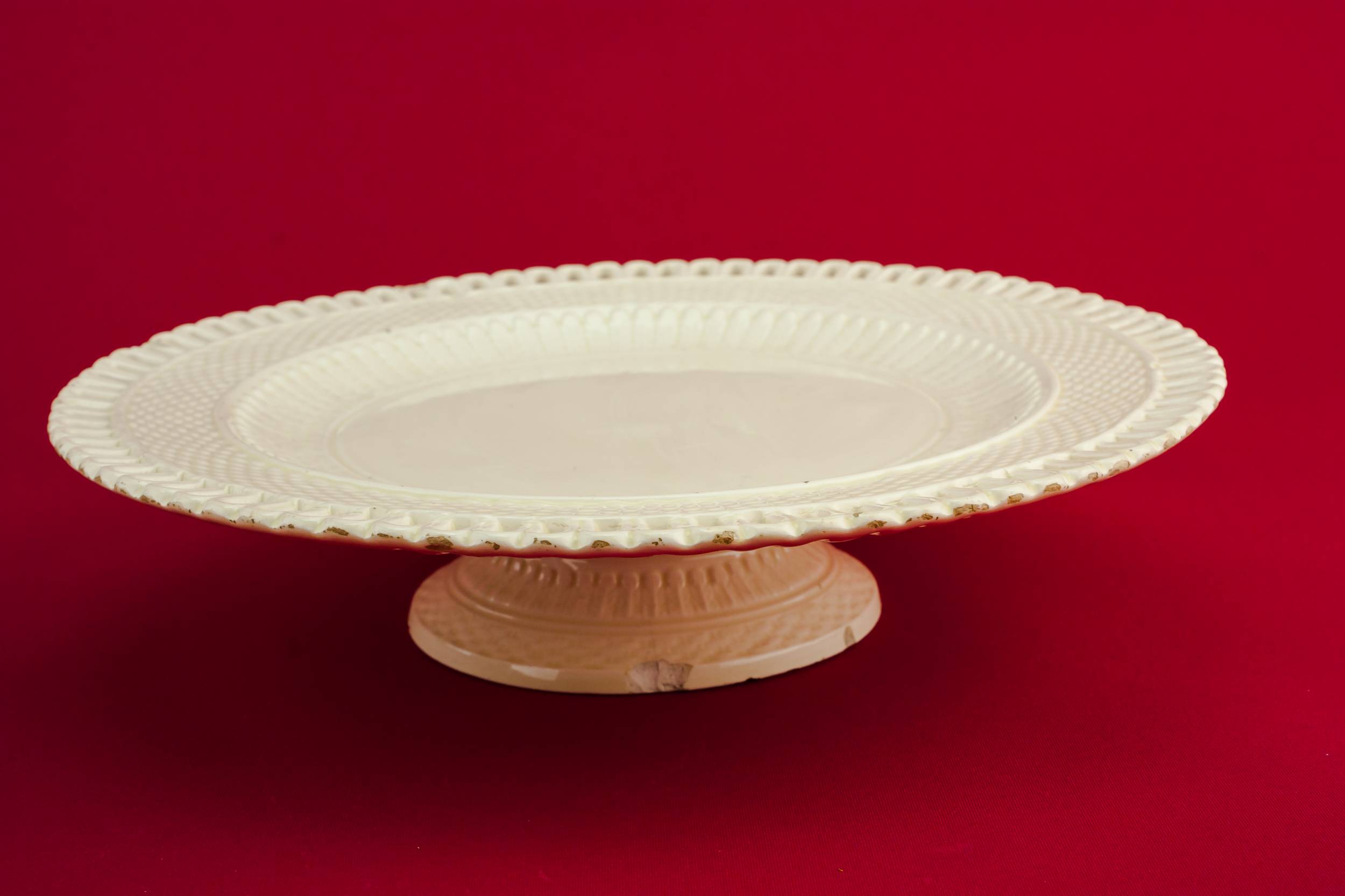Attractive Vintage CAKE — Pottery Art Deco cake stand 2