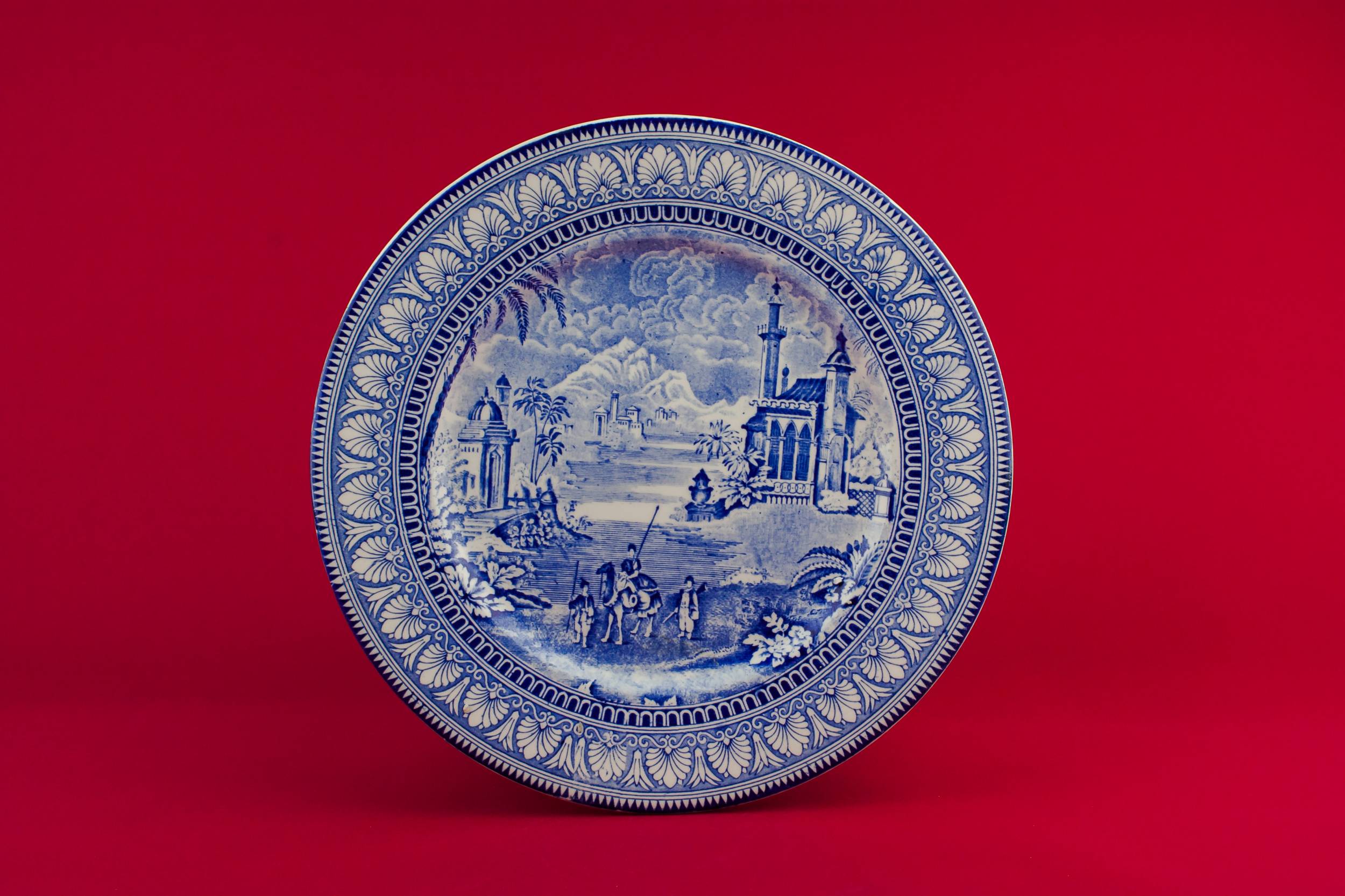 Vintage Pottery Serving — Blue pottery serving dish