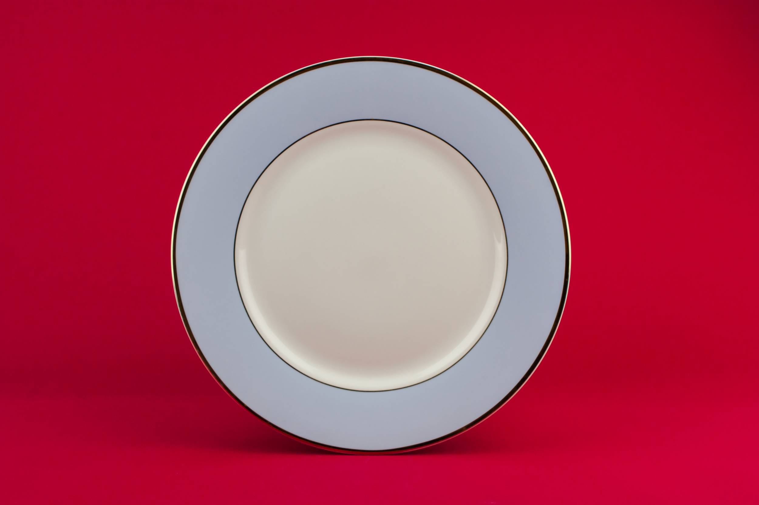 Bone China Antique — Bone china cake plate
