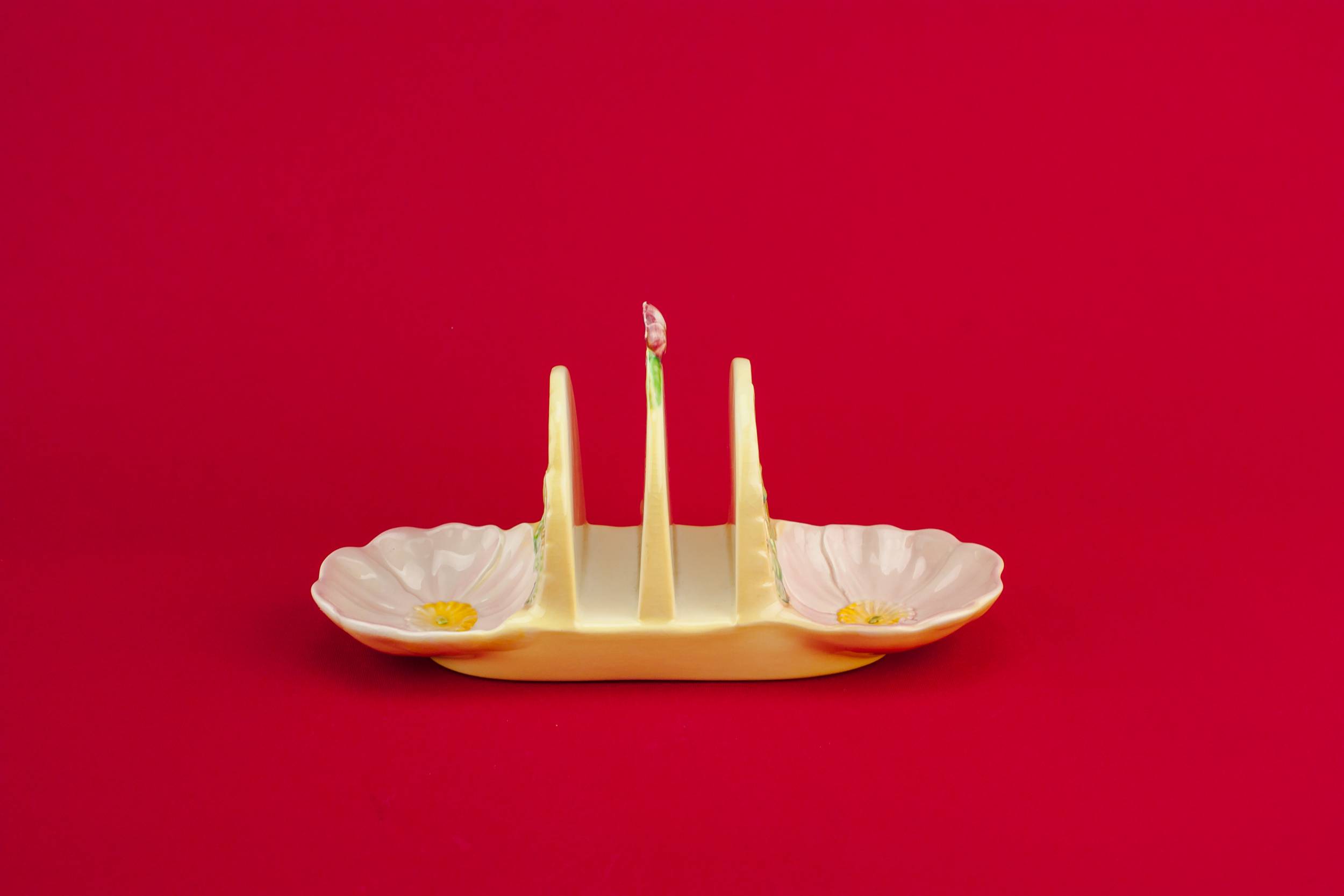 Pottery Elegant Australian — Carlton Ware toast rack