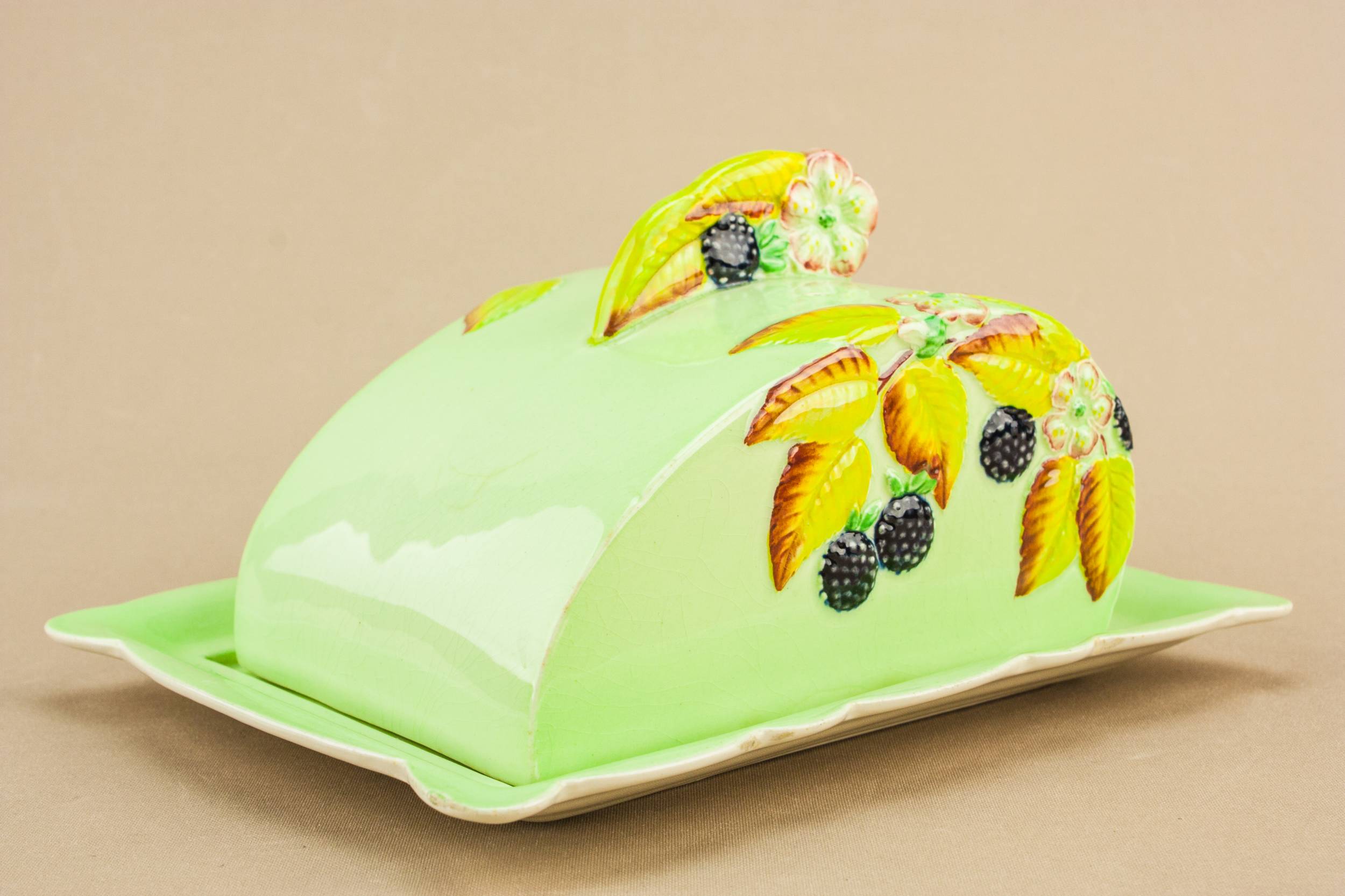 Opulent Vintage Australian — Carlton Ware cheese dish 4