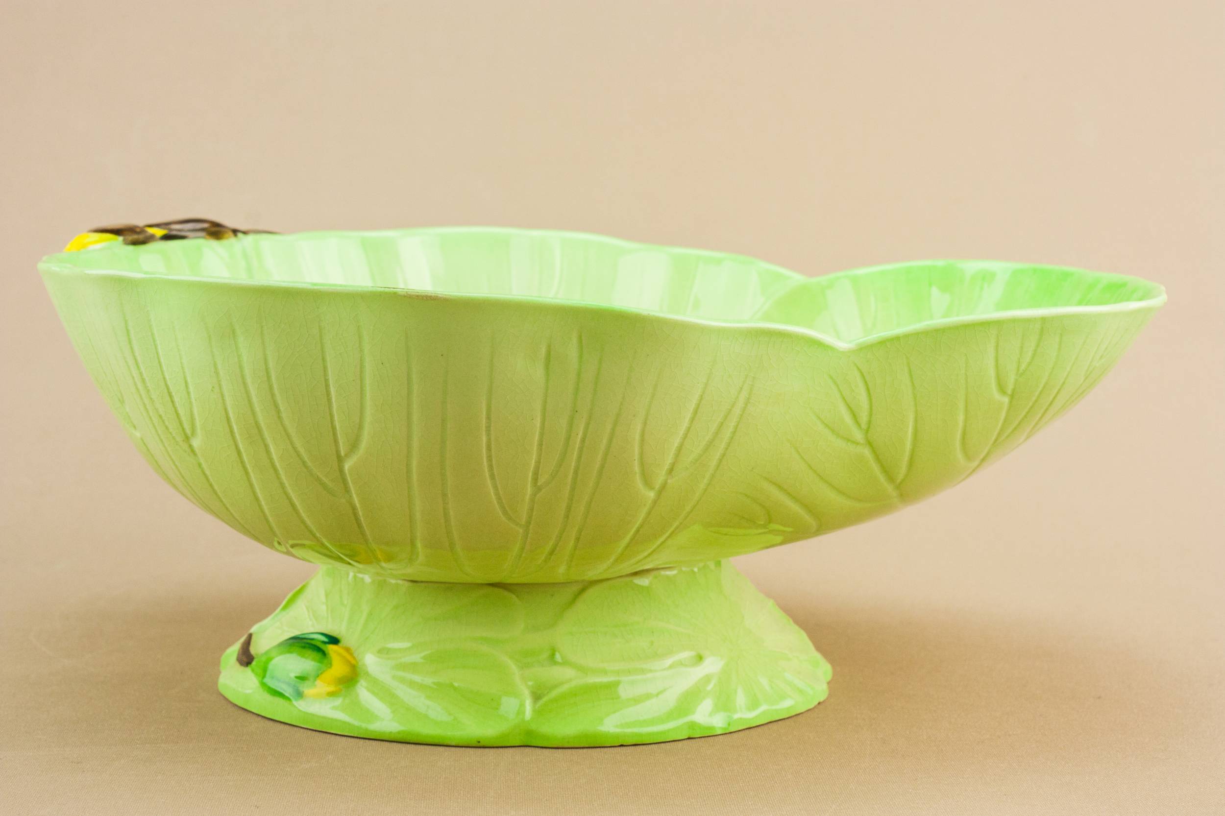 Vintage Charming Australian — Lily shaped Carlton bowl 2