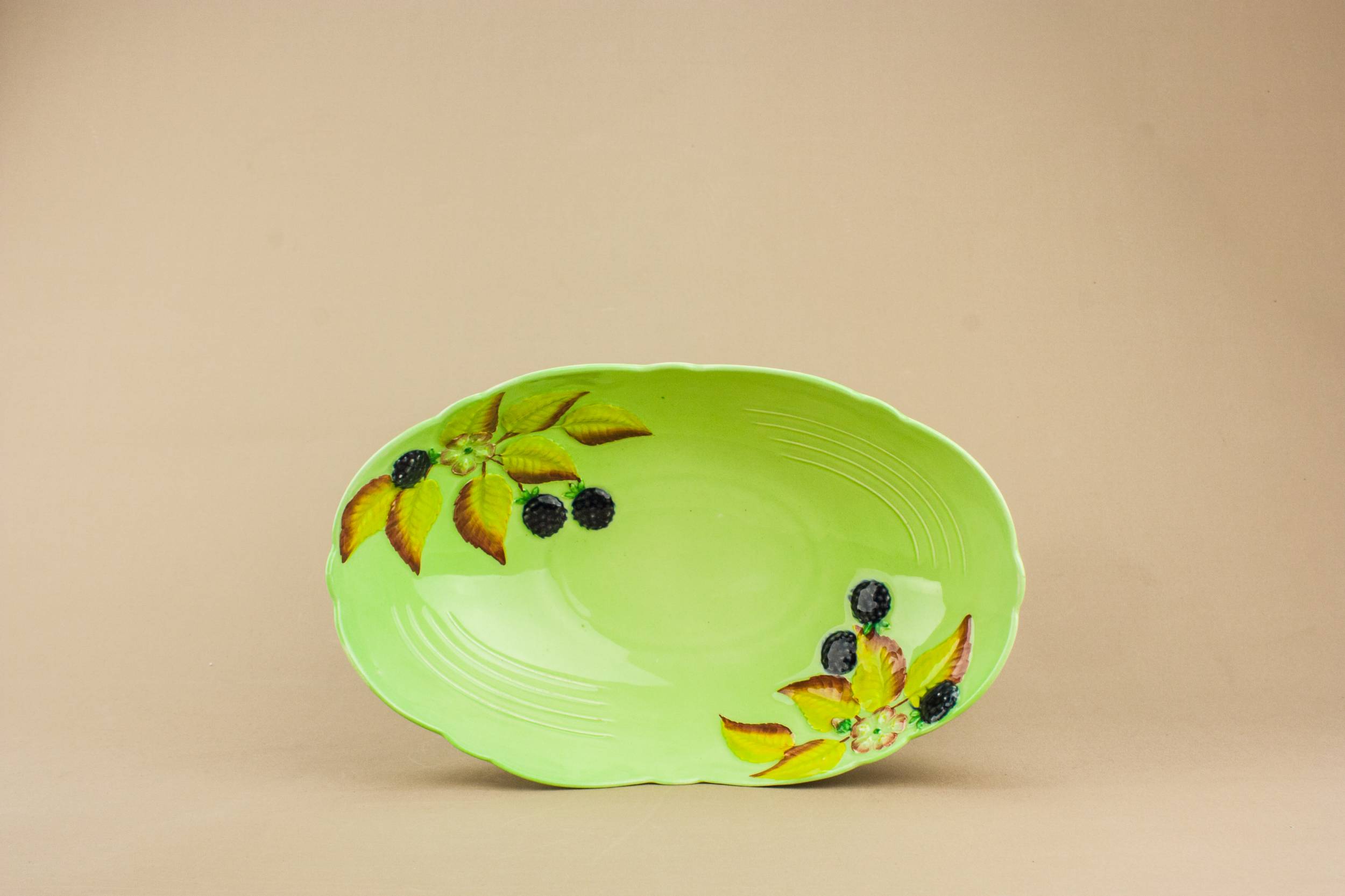 Slick Pottery Carlton — Carlton Ware serving bowl
