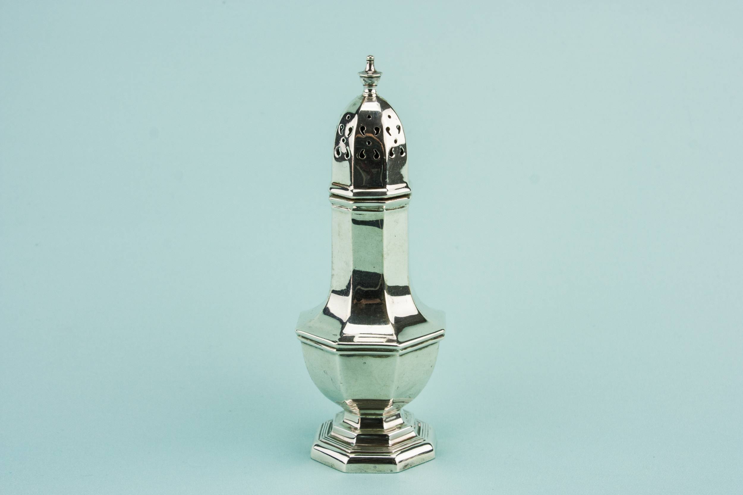 Sterling Silver Walker — Medium sugar caster
