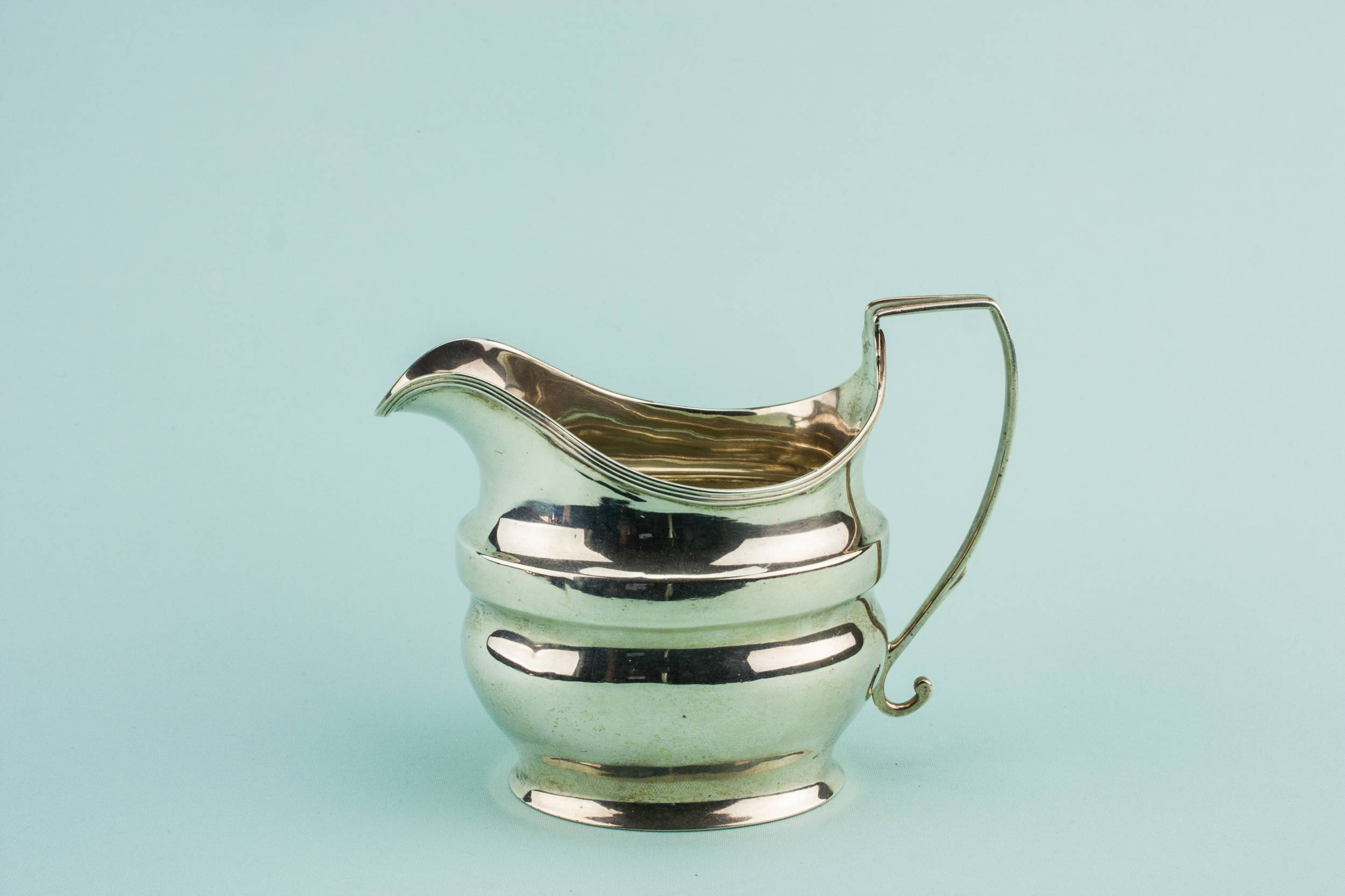 Georgian 1803 Charming — Sterling silver creamer