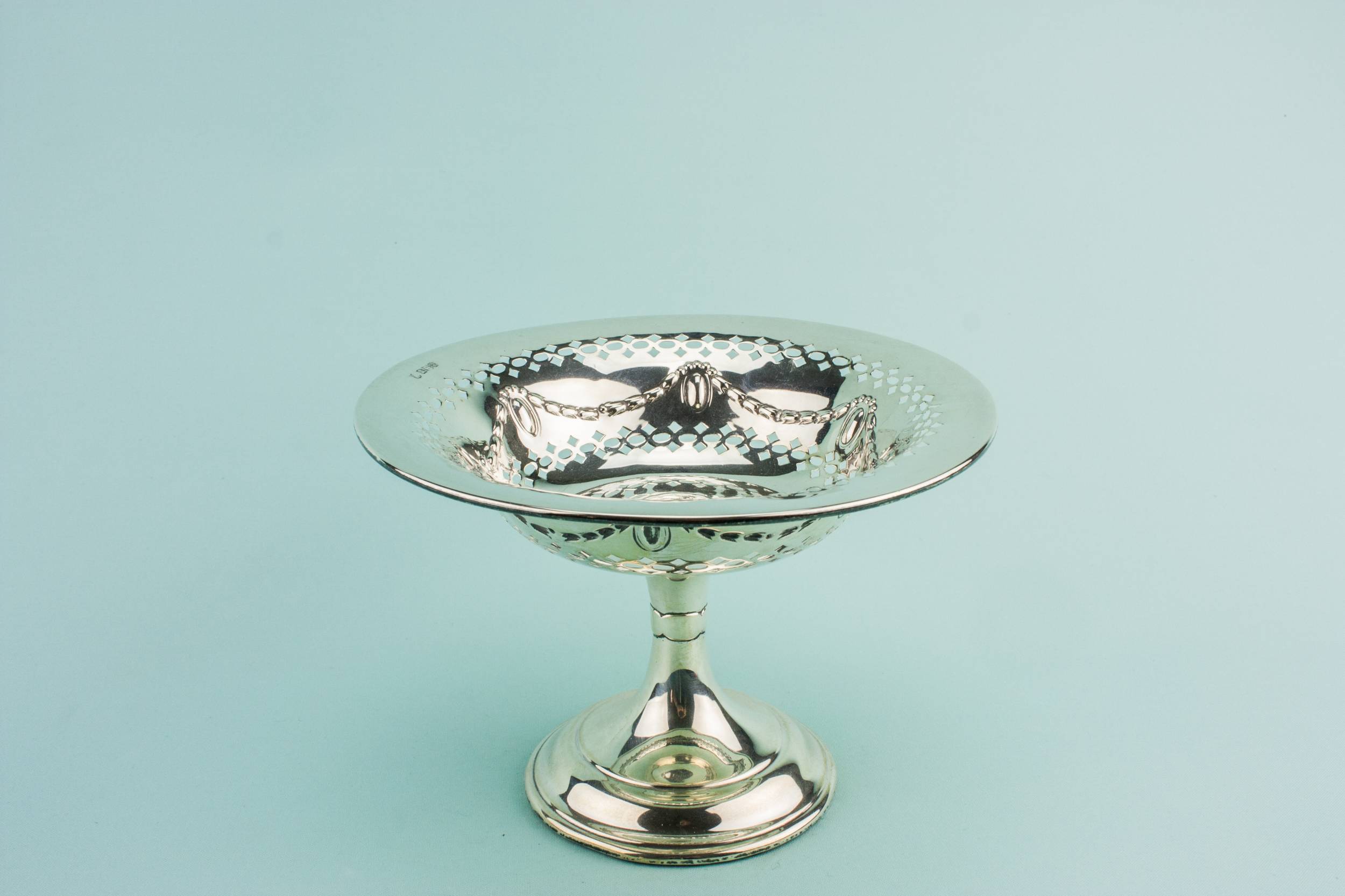 Antique Elegant Swags — Sterling silver serving bowl