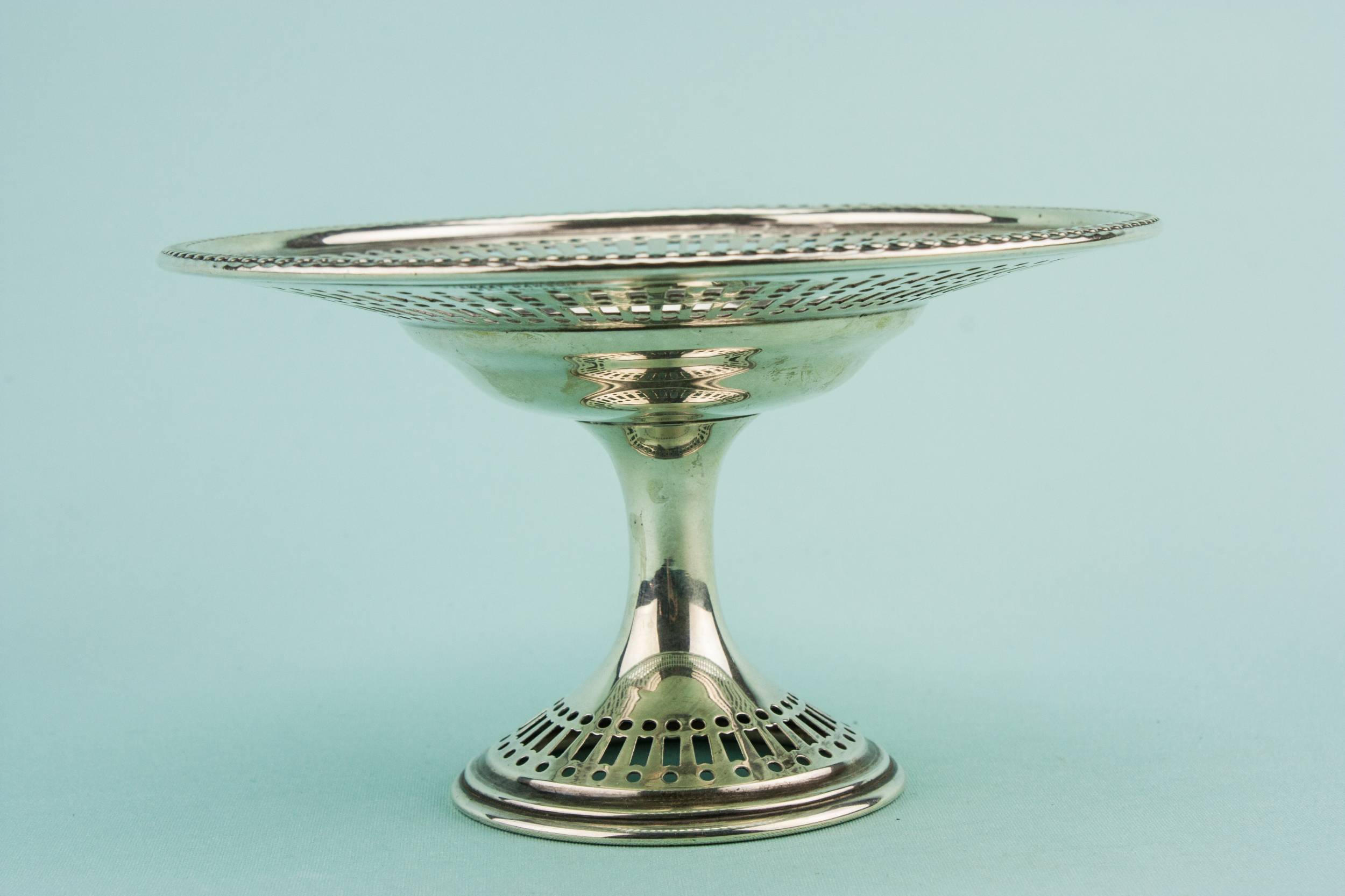 Neo-Classical Antique Pierced — Sterling silver cake stand 2