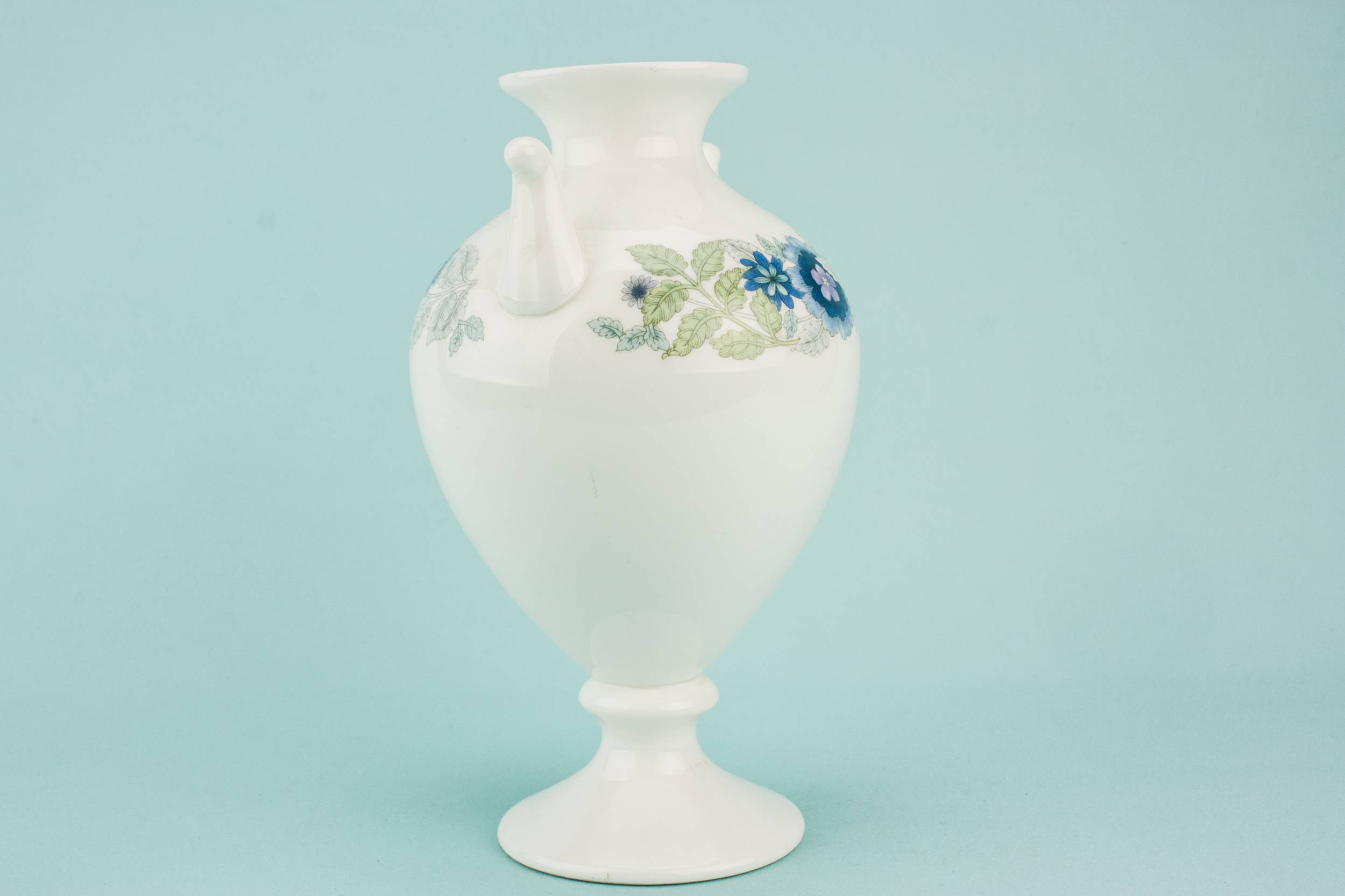 Elegant Vintage VASE — Medium amphora vase 1