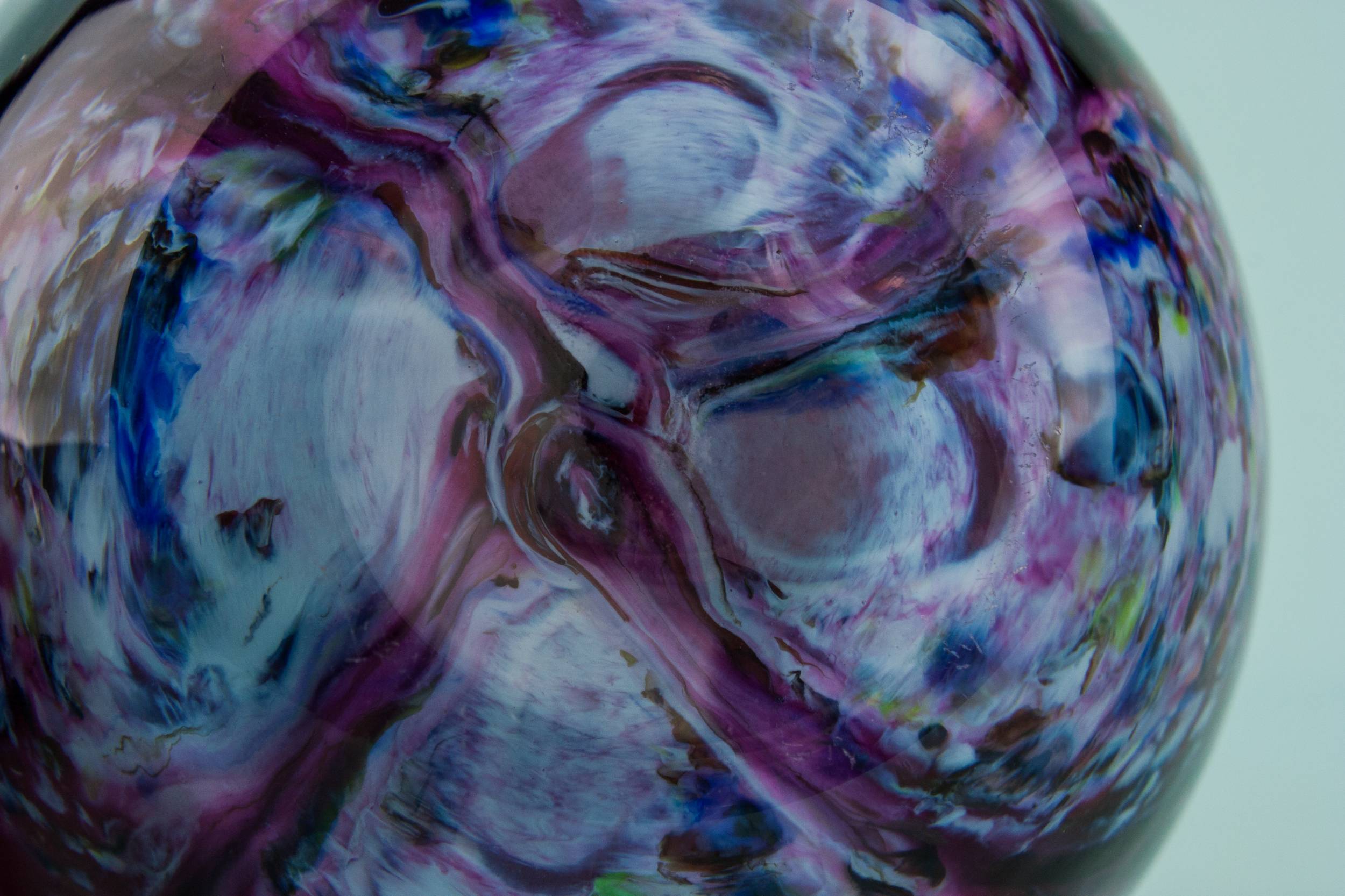 Elegant Modernist Glass — Caithness glass vase 4
