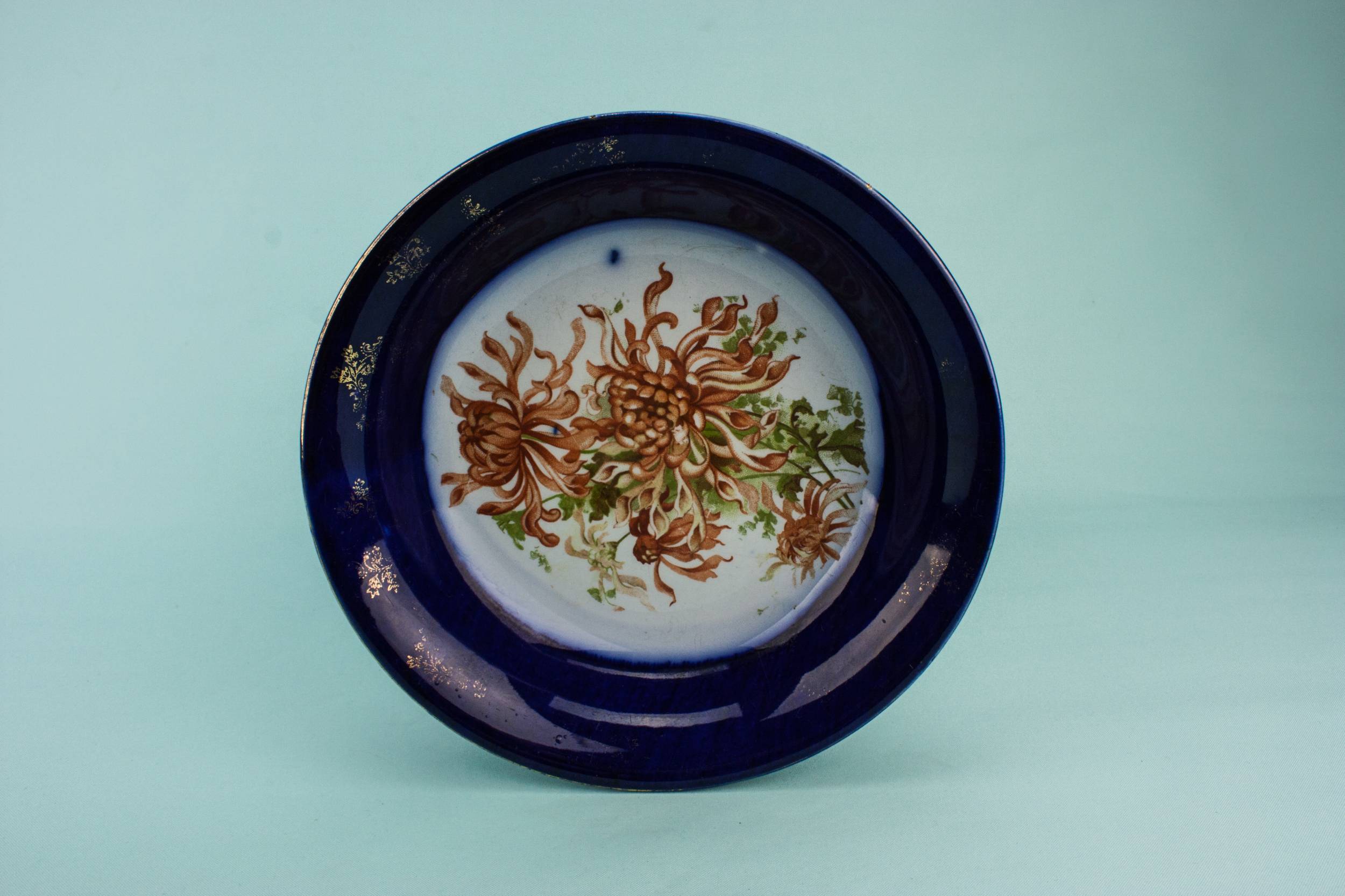 Beautiful Antique Wood — Flow blue serving dish