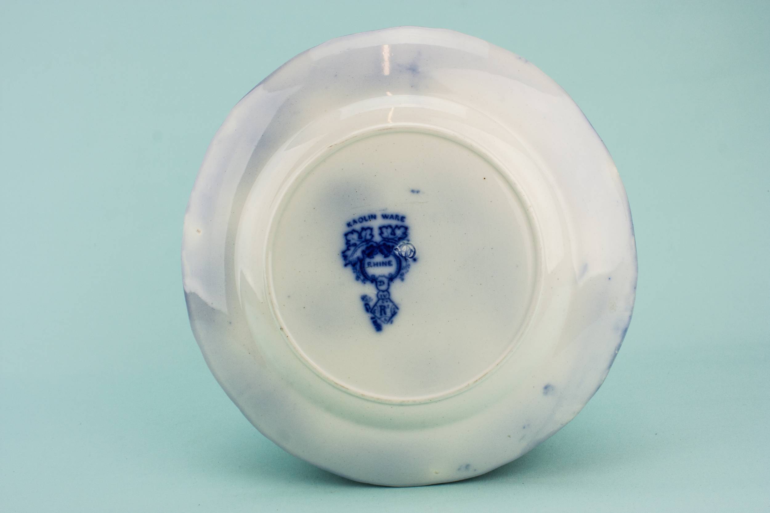 Pottery Spectacular Serving — Flow blue serving plate 2