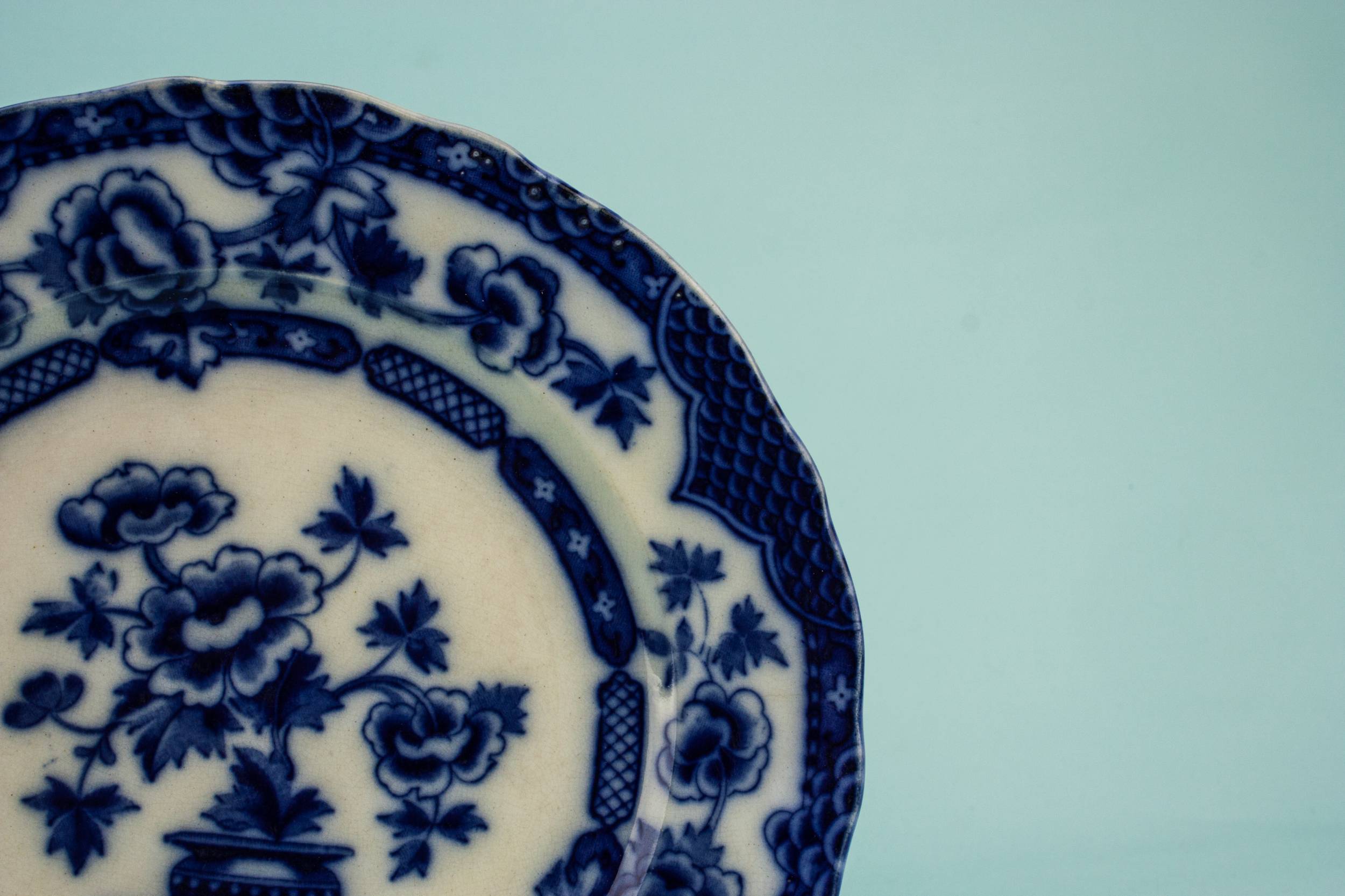 Victorian Unusual Unique — Blue and white serving bowl 1