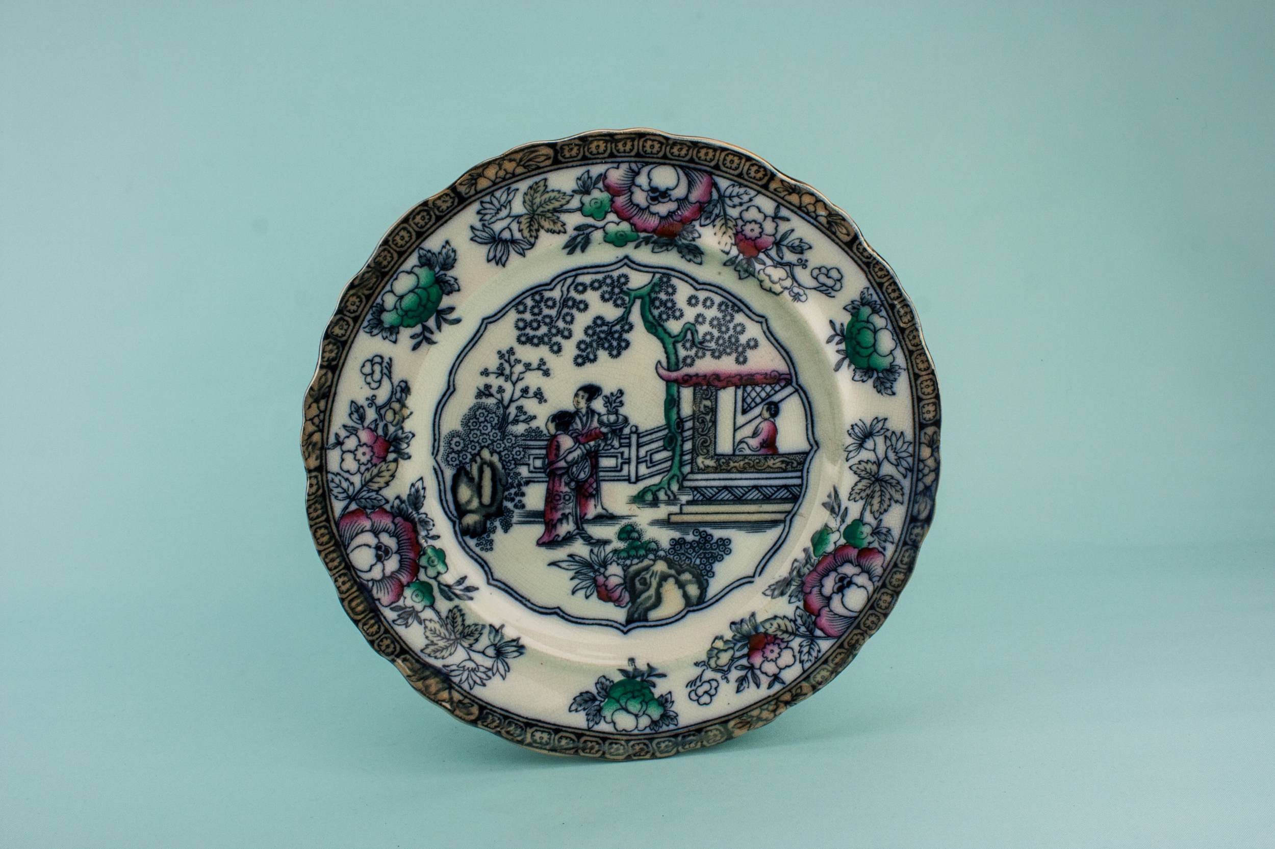 Pottery Attractive Chinese — Colourful serving dish