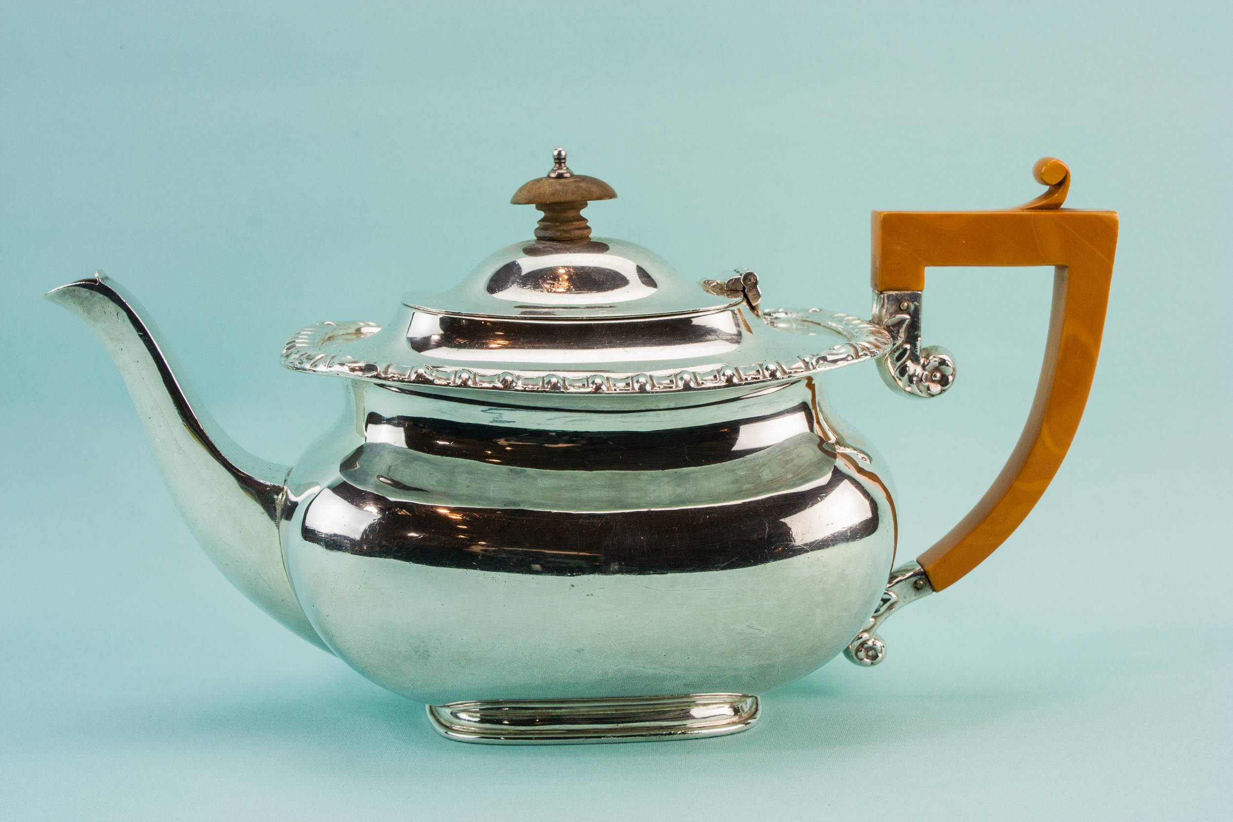 Trio Spectacular Vintage — Art Deco tea set 3