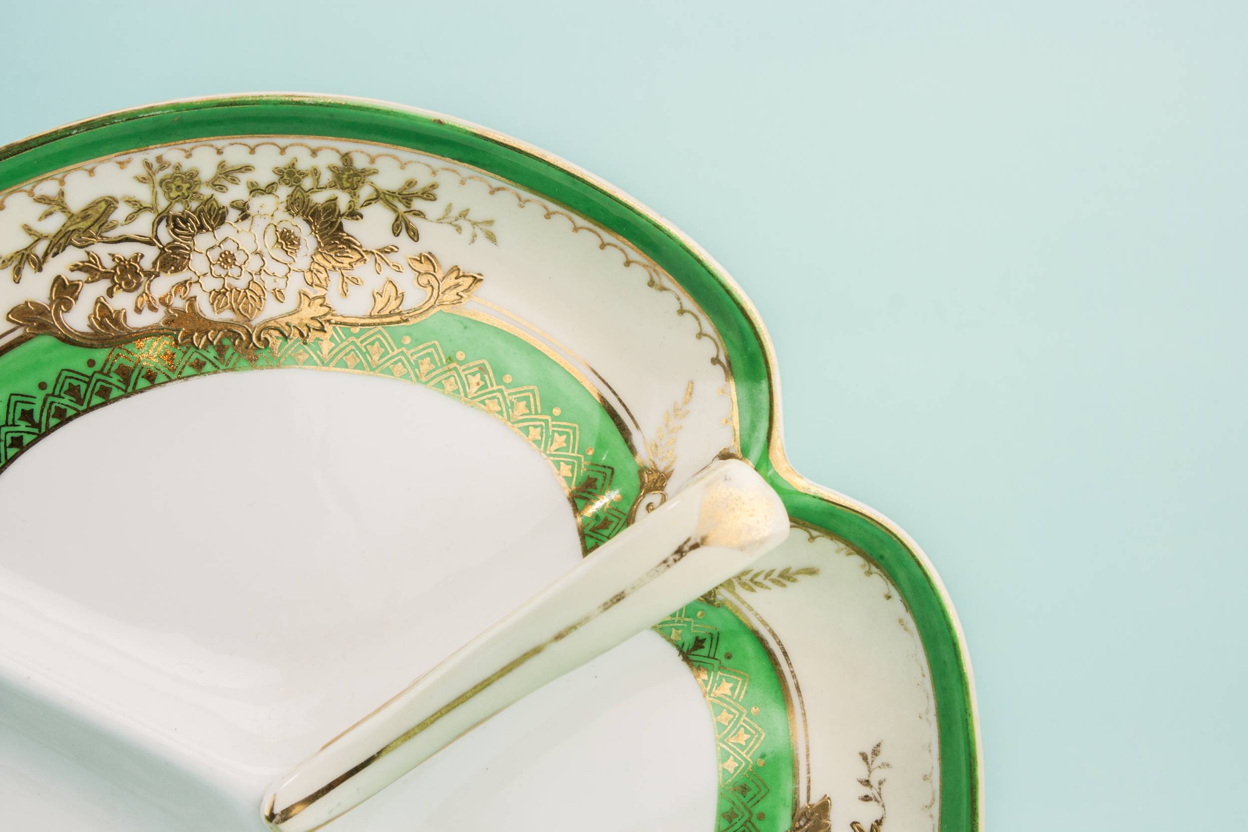 Porcelain Art Nouveau — Noritake serving dish 1