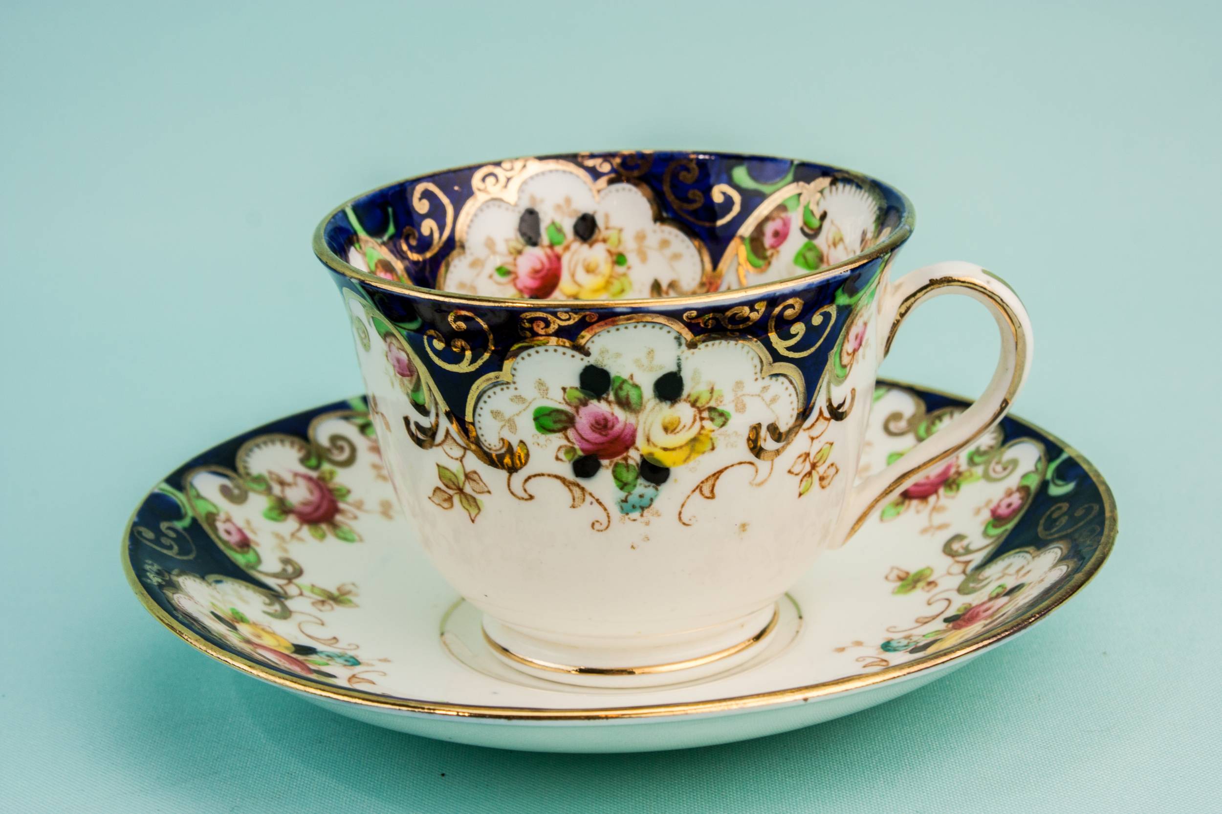 Persons Blue Elegant — Bone china tea set for six 3
