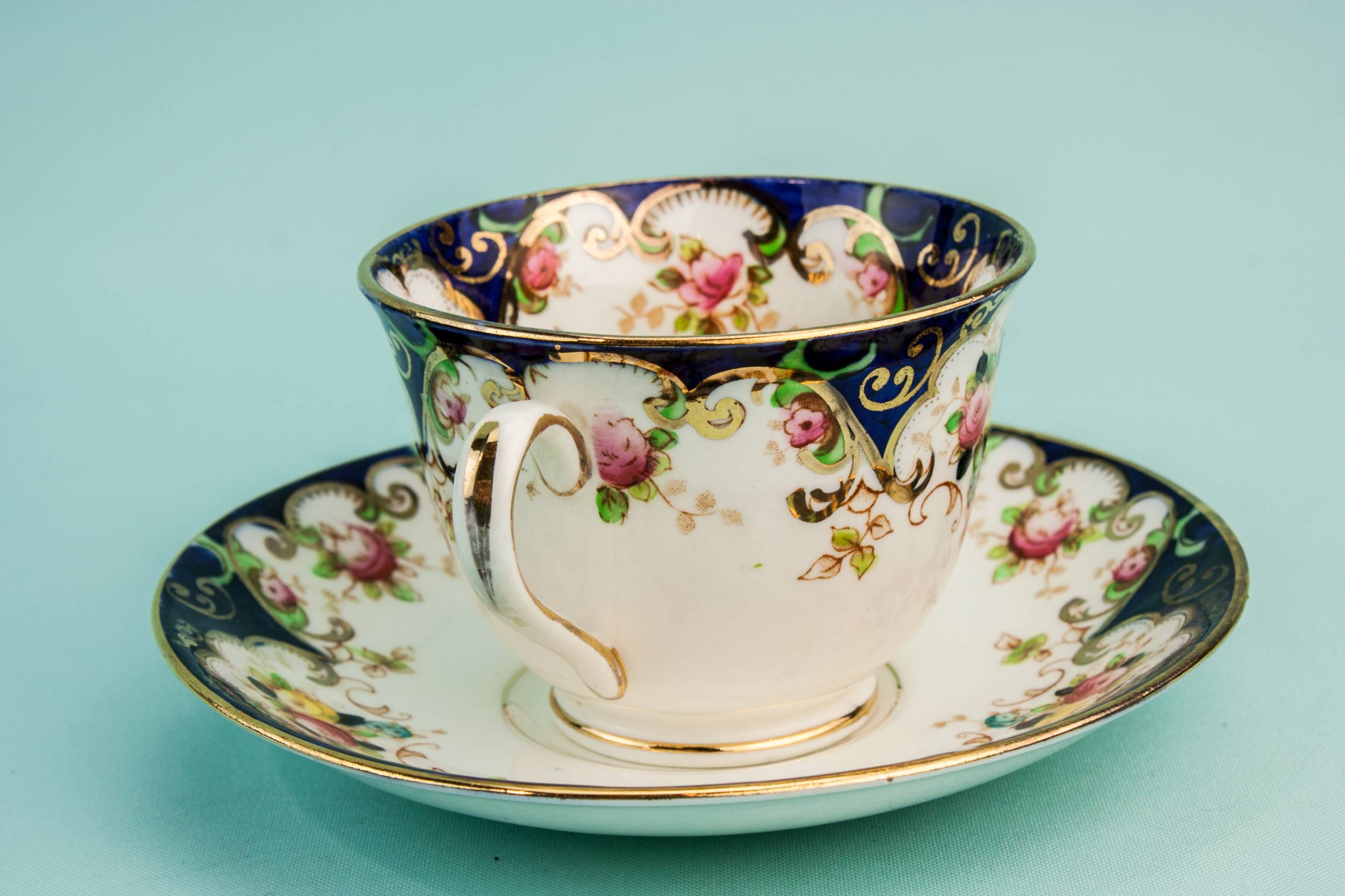 Persons Blue Elegant — Bone china tea set for six 4