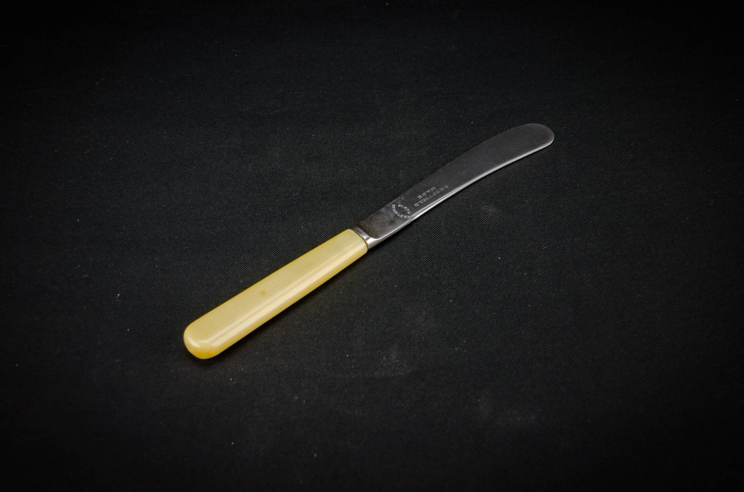 6 butter knives
