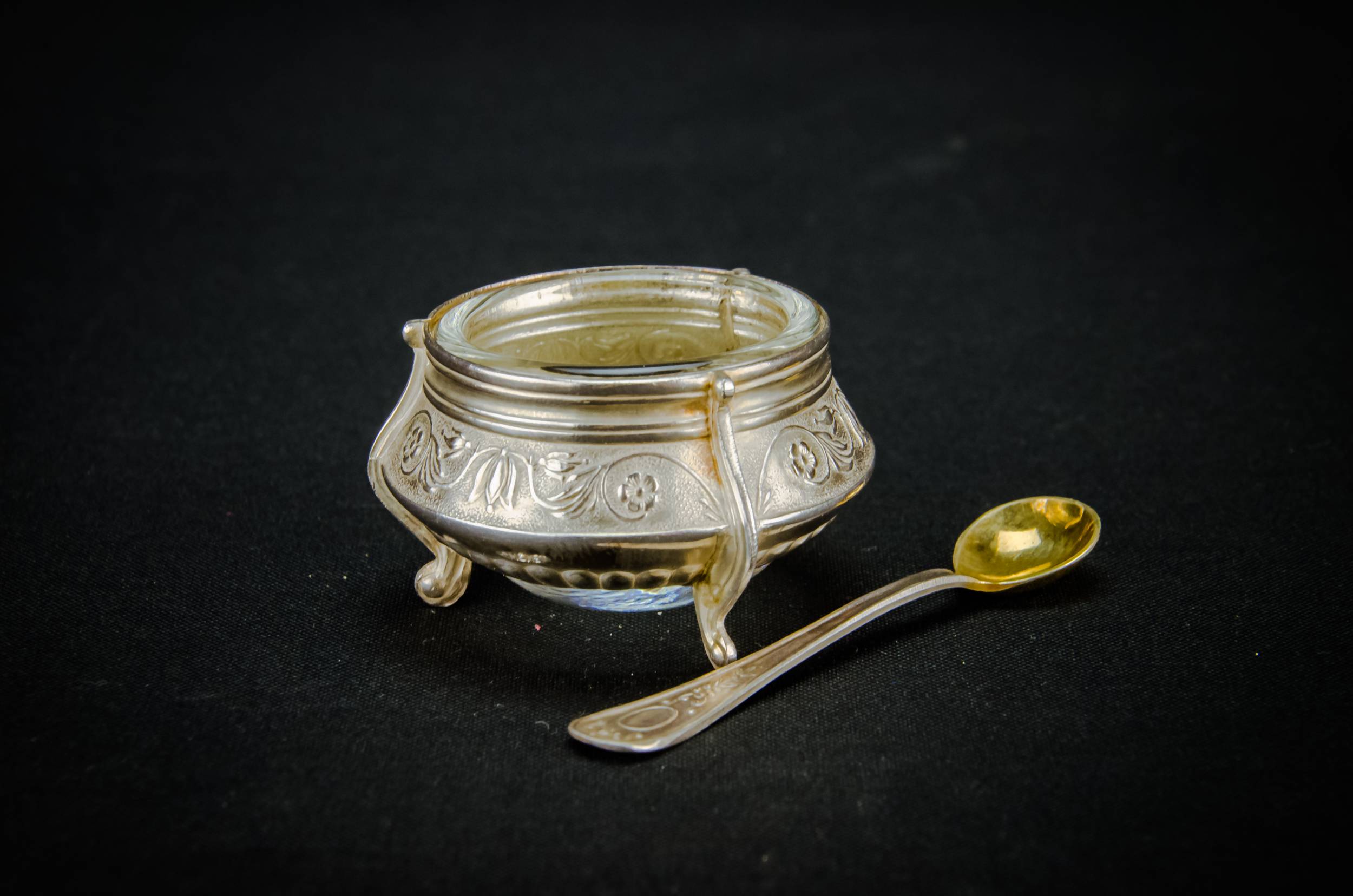 Silver Plated Metal — Small mustard pot 1