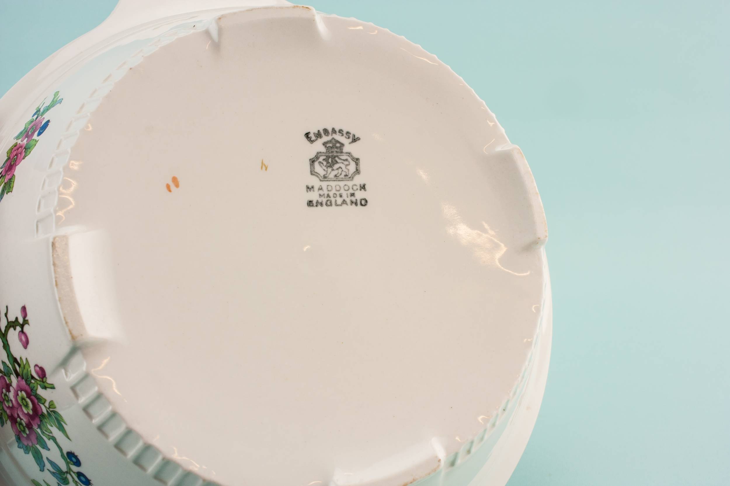 Vintage Art Deco — Art Deco pottery tureen 4