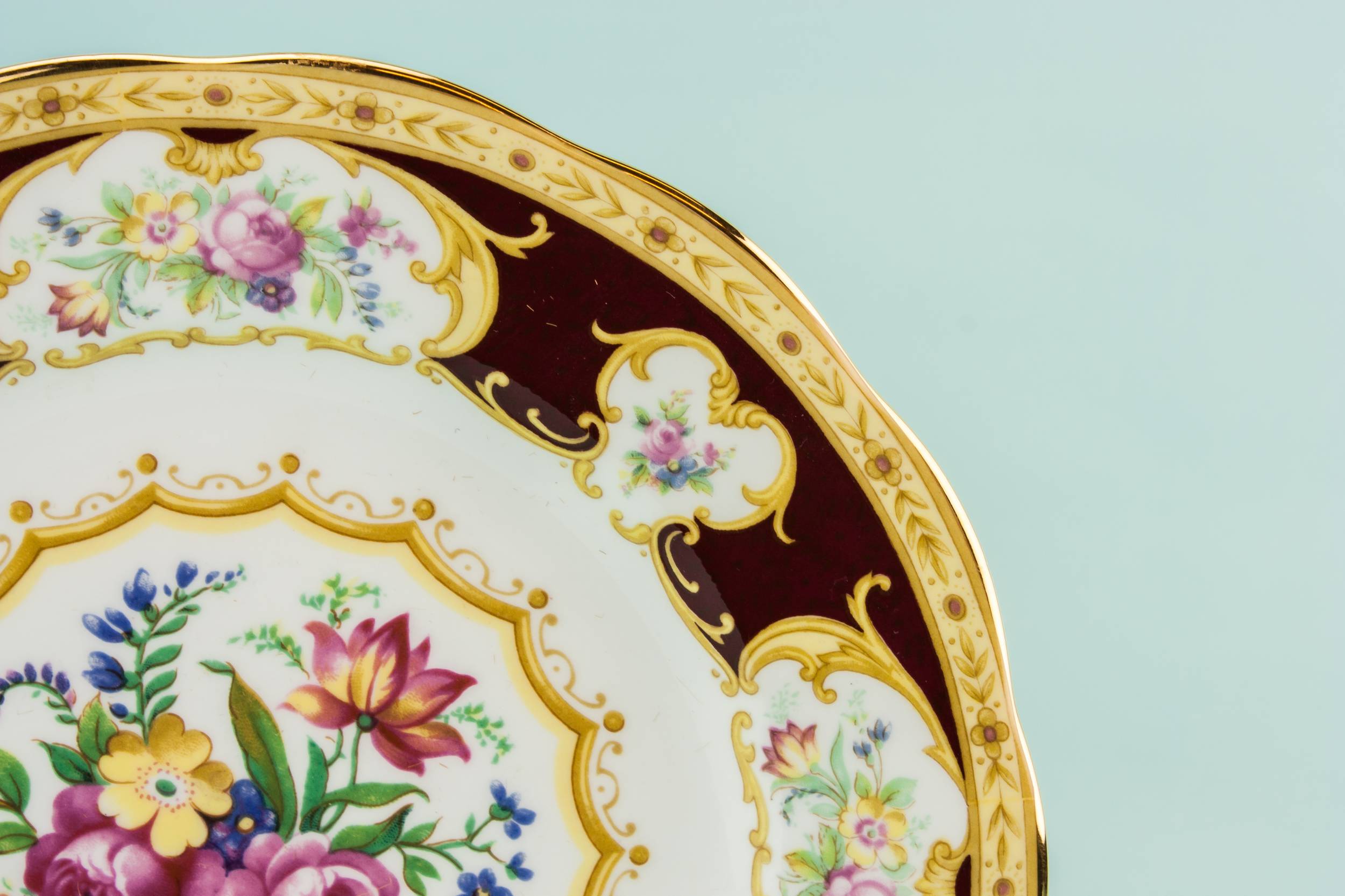 Stylish Vintage Lady — Retro bone china serving dish 1