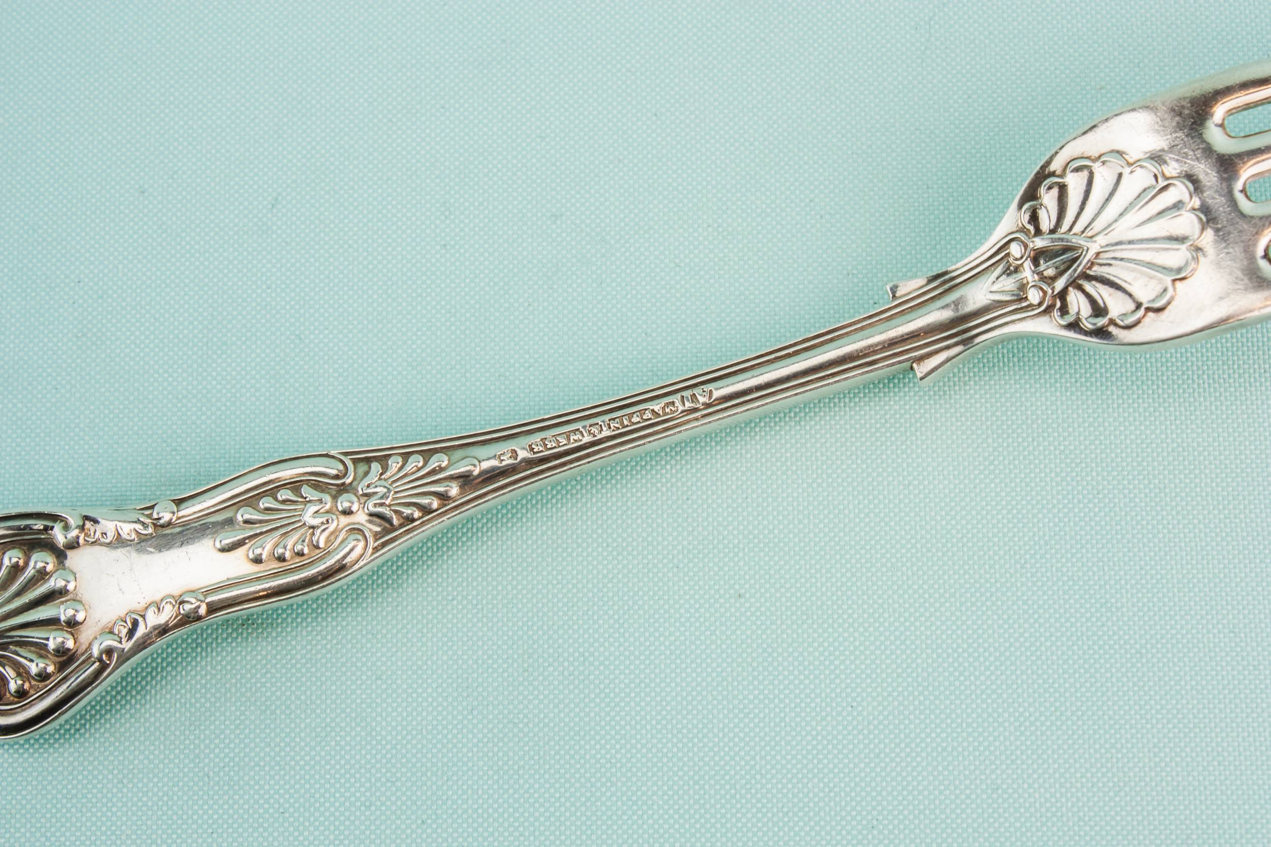 Neo-Classical Silver Plated — 3 medium dinner forks 3