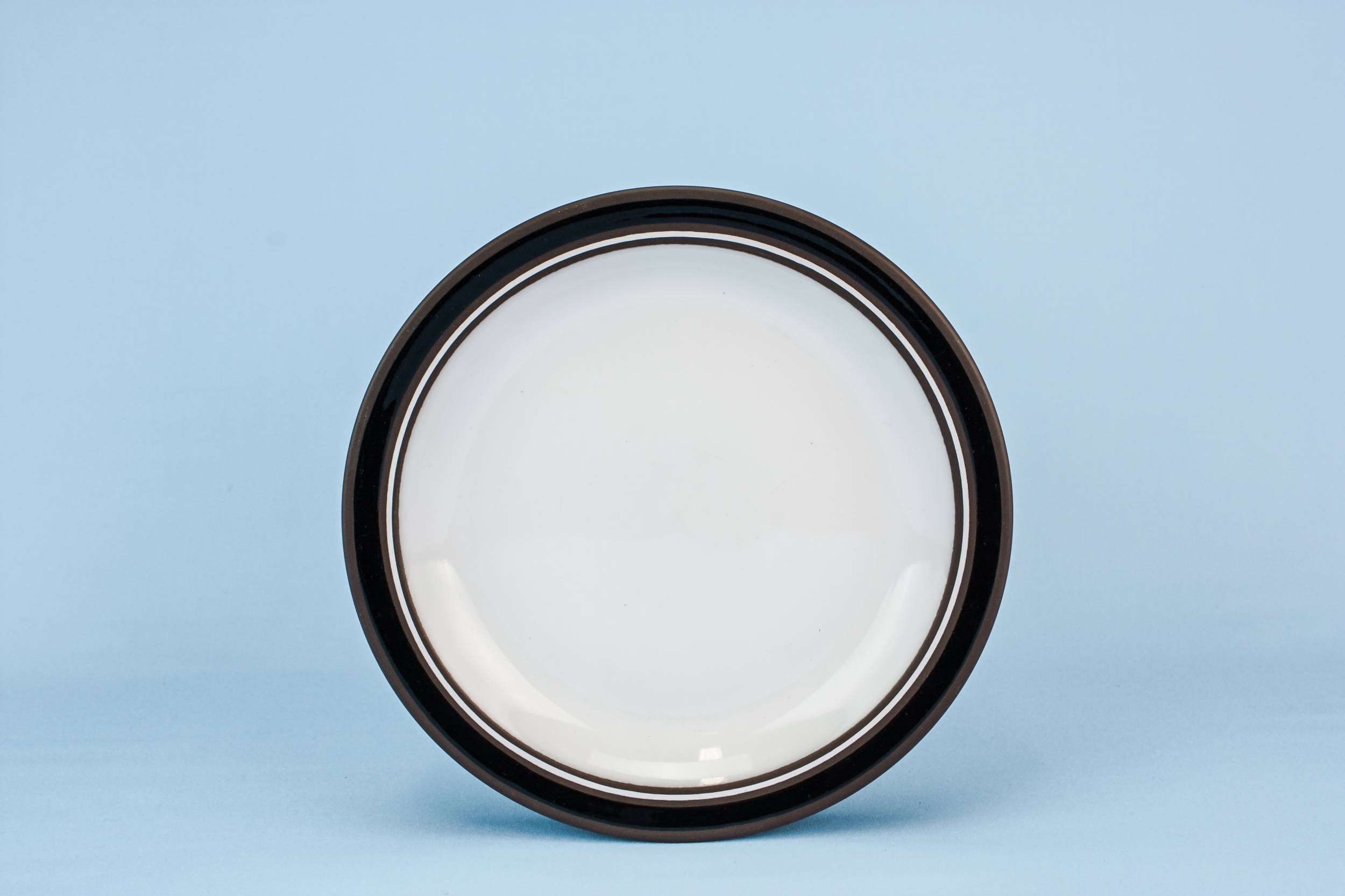 Spectacular Vintage Pottery — 6 Hornsea medium plates