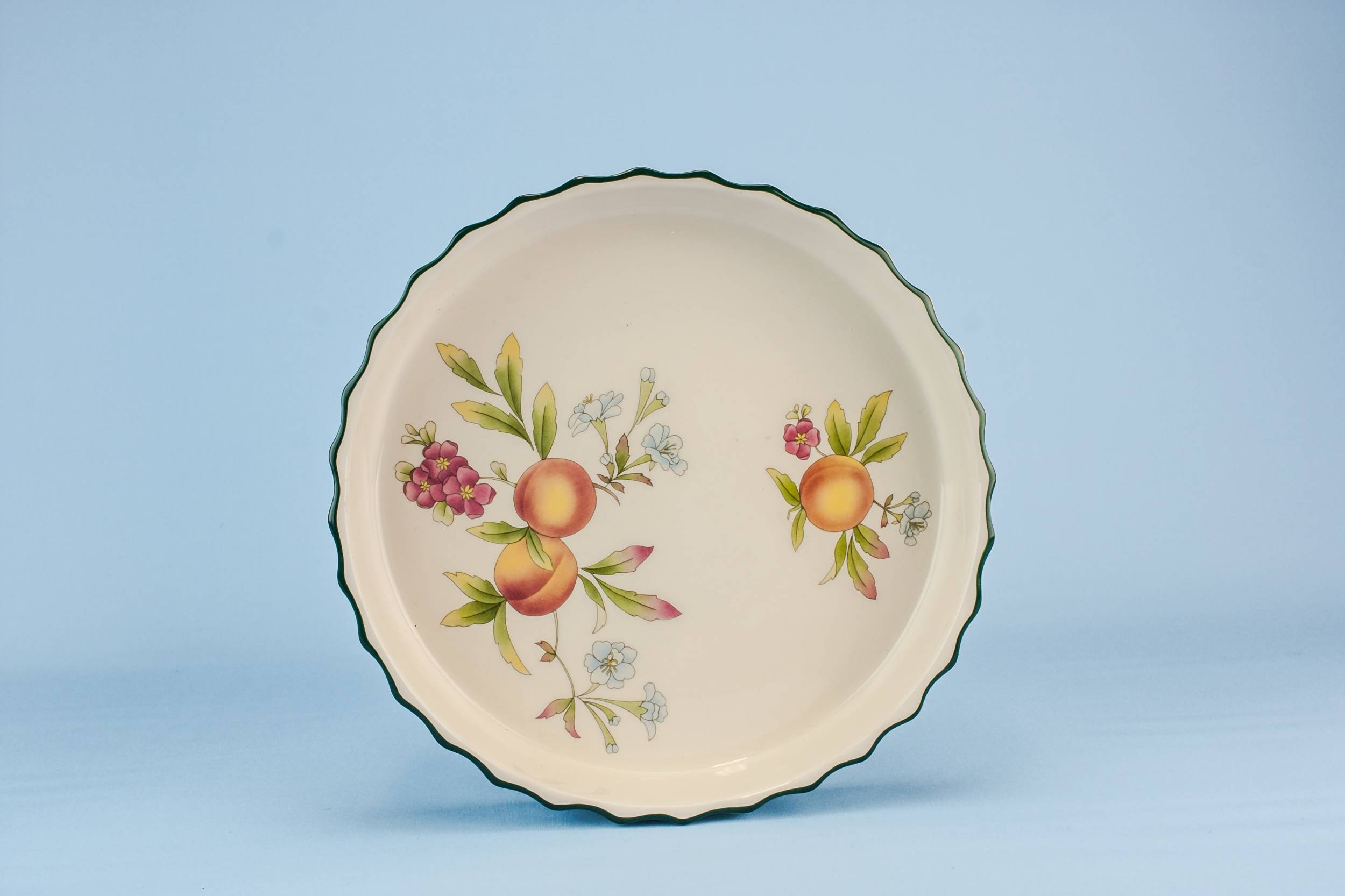 Elegant Retro Peaches — Retro pottery serving bowl