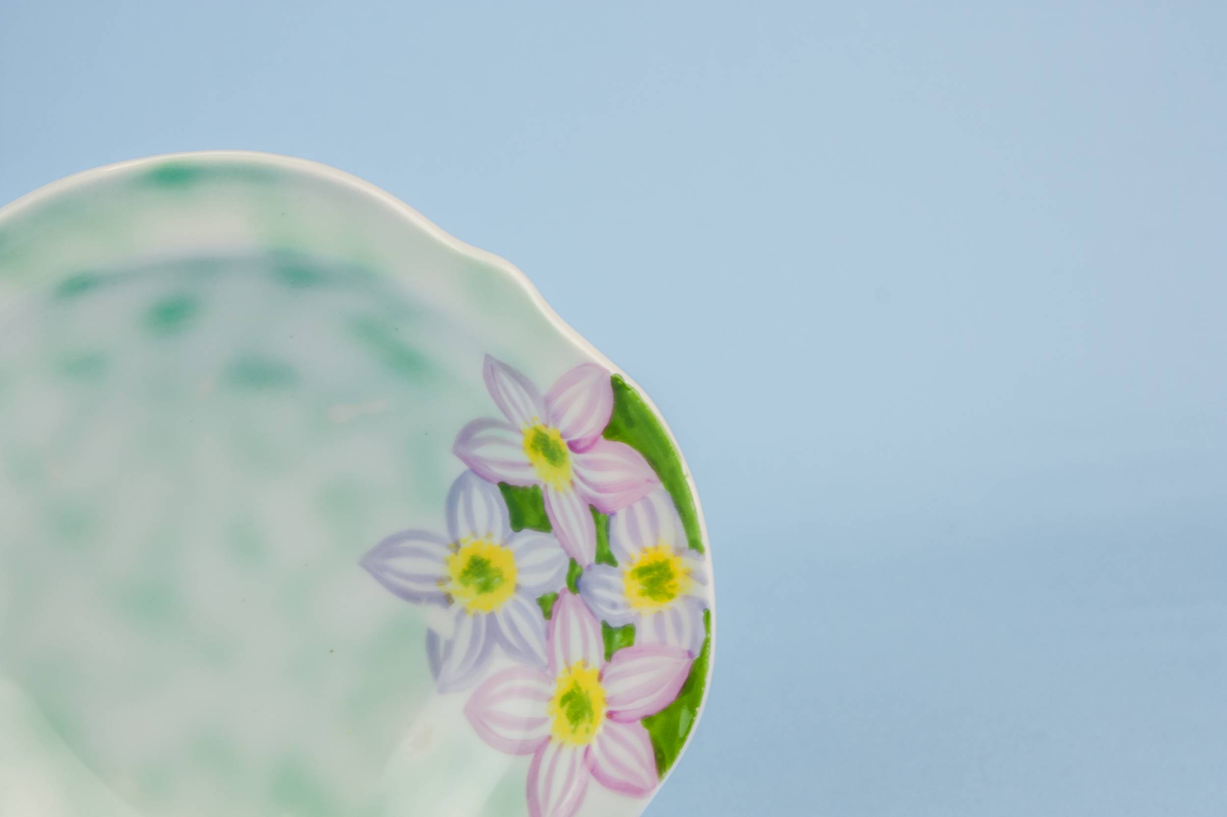 Delightful Vintage Floral — Small serving bowl 1
