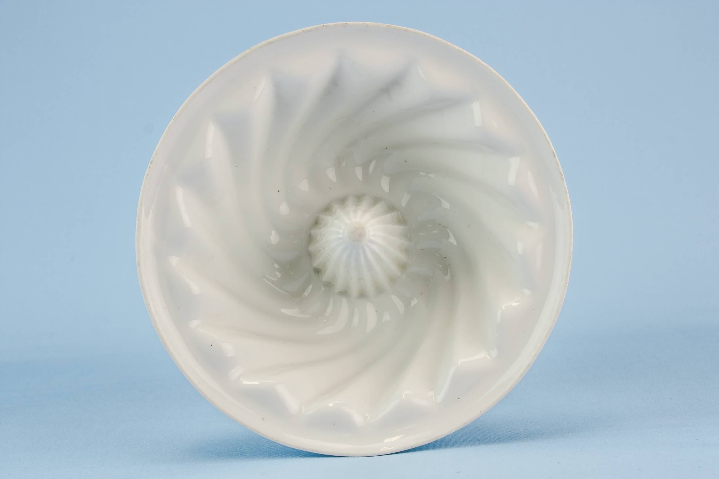 Vintage Pottery Ribbed — Mehun pottery baking mould 1