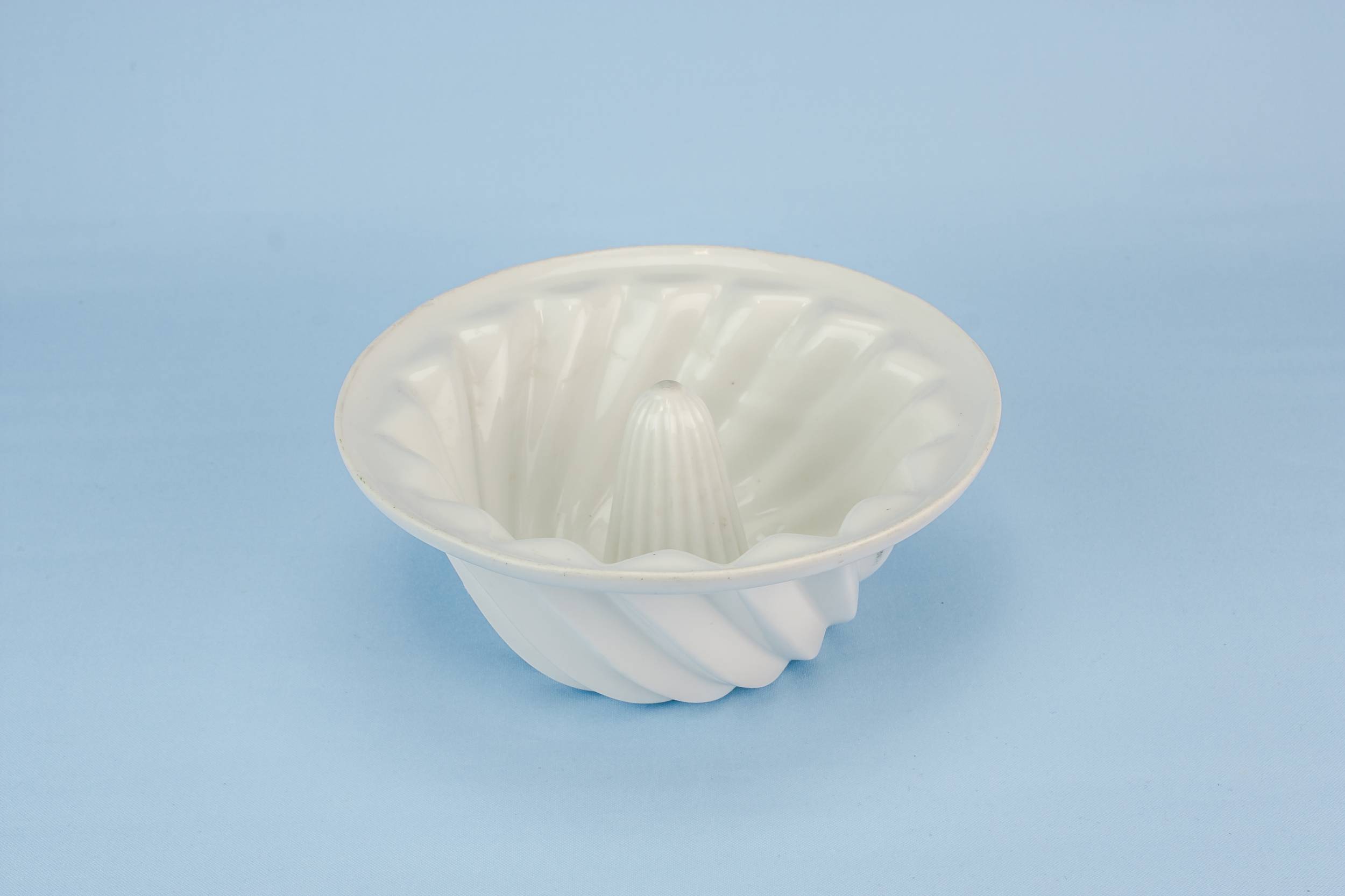 Vintage Pottery Ribbed — Mehun pottery baking mould