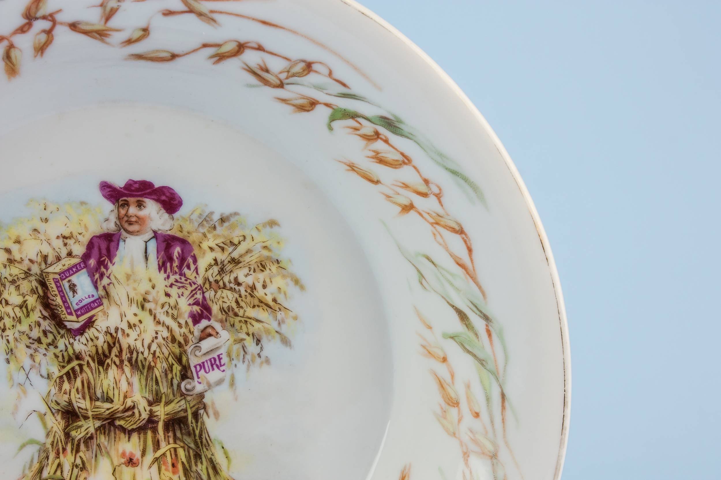 Elegant Porcelain Serving — Quaker oates serving dish 1