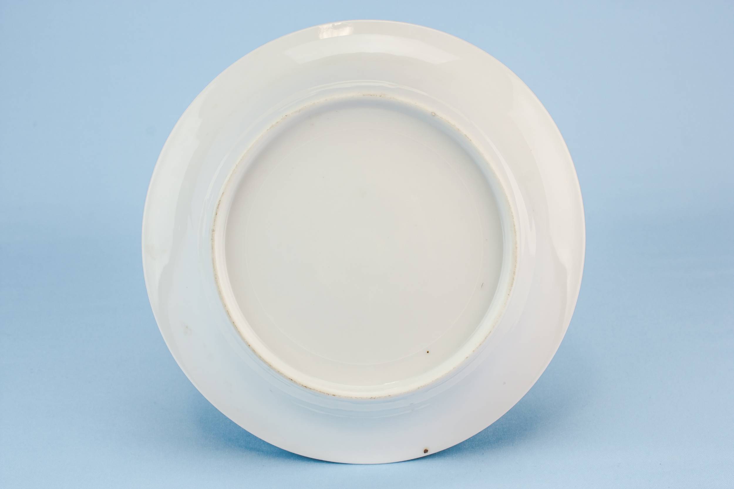 Elegant Porcelain Serving — Quaker oates serving dish 2