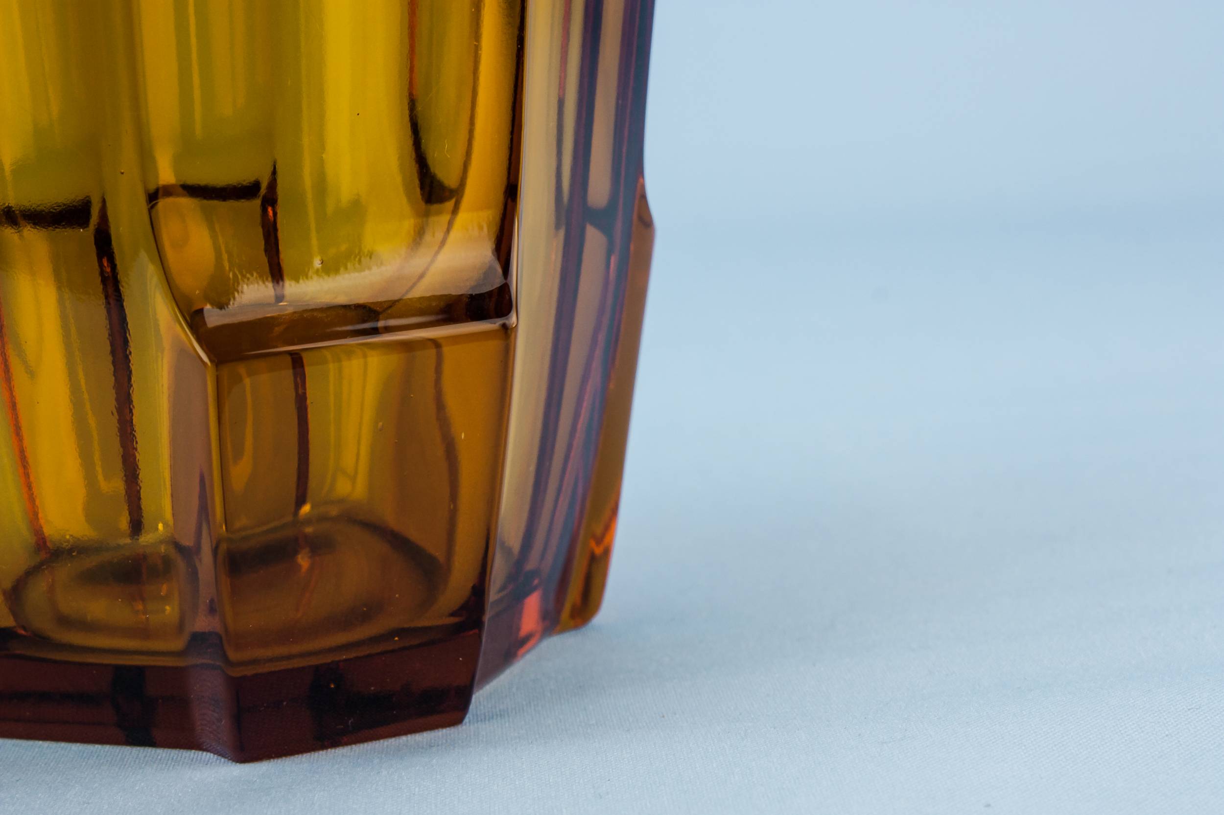 Vintage Art Deco — Glass Art Deco vase 3