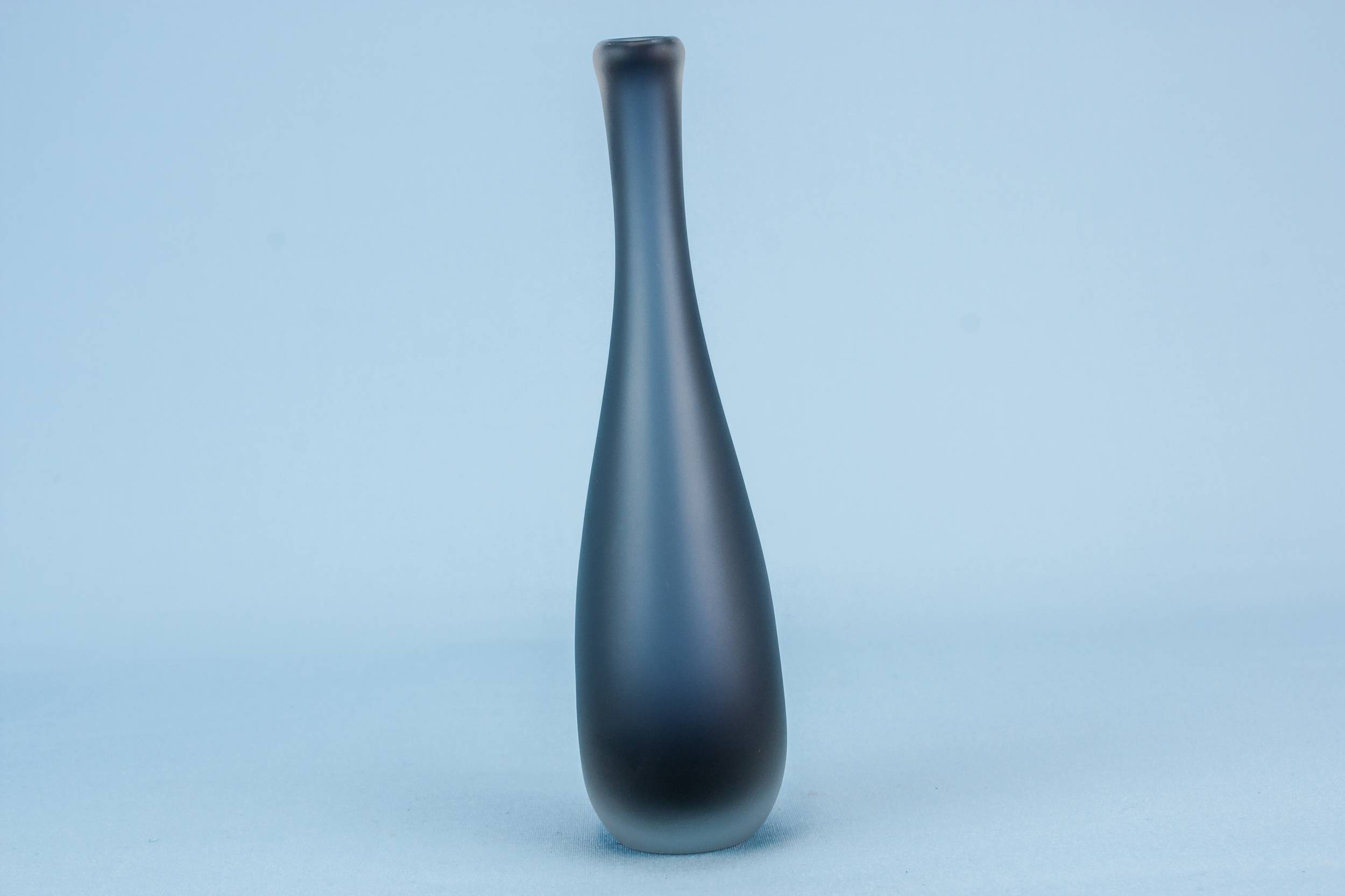 Vintage Glass Gift — Medium drop vase 2