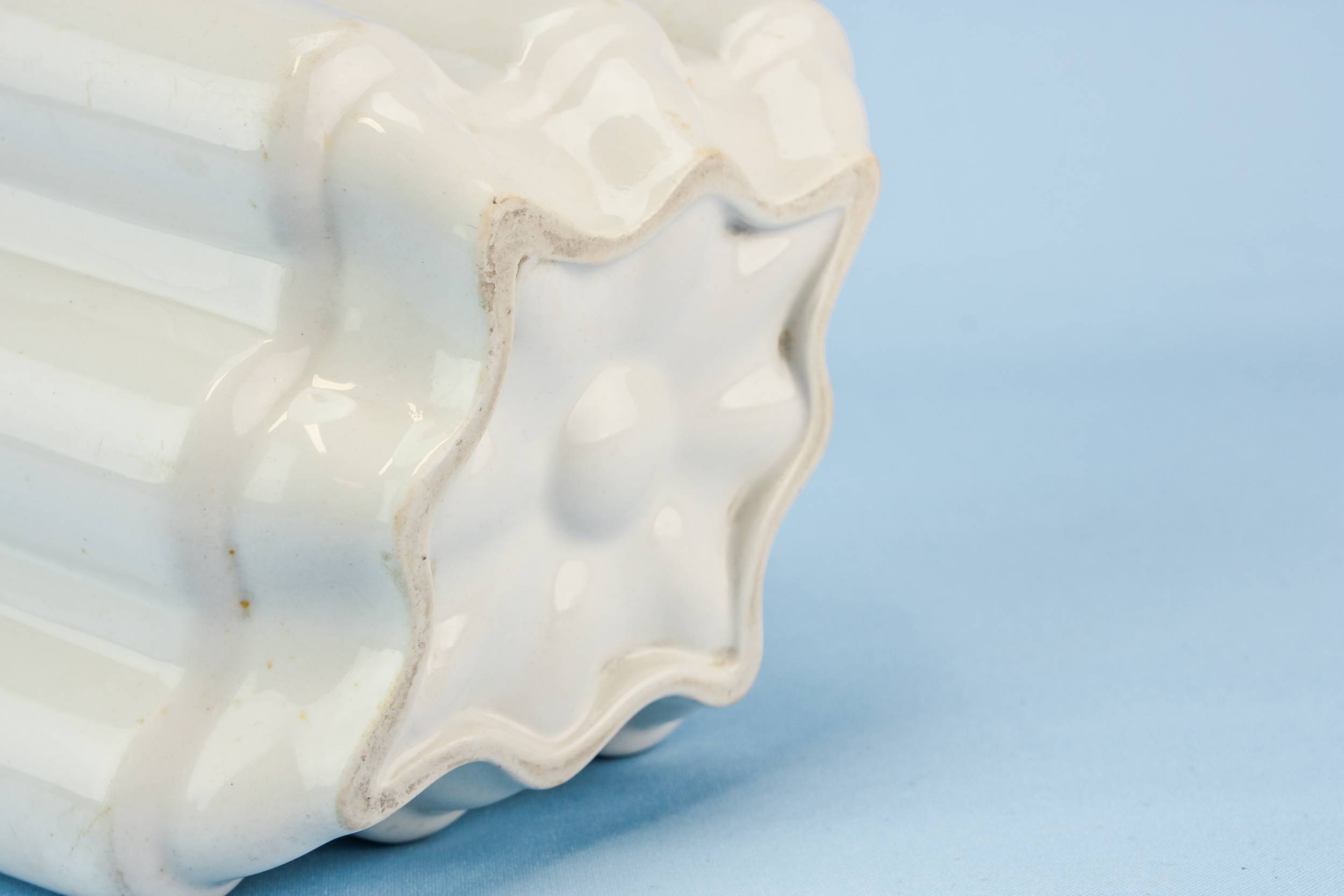 Vintage Art Deco — Stoneware baking mould 3