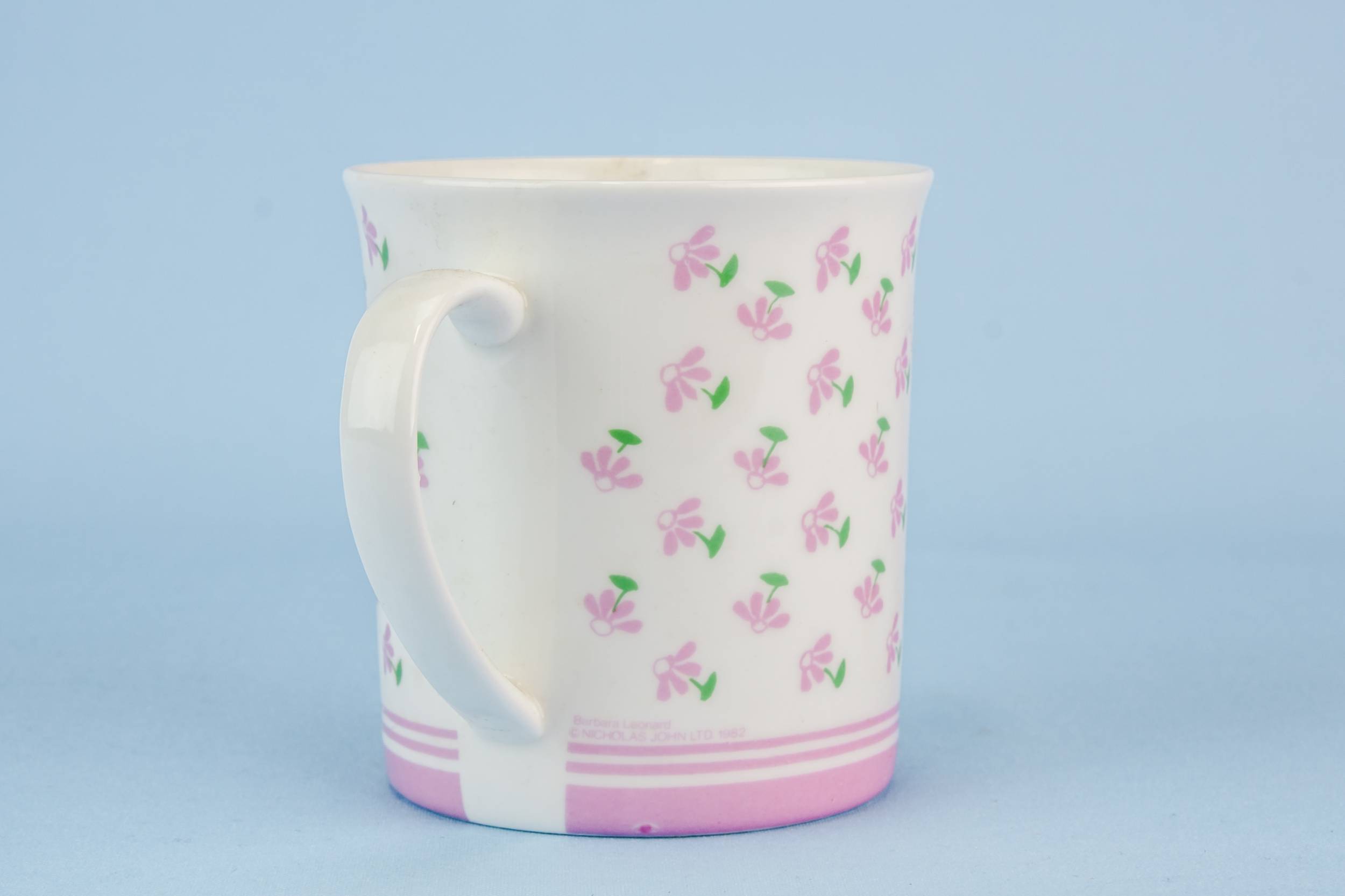 Vintage Cute Cup — Bone china retro mug 1