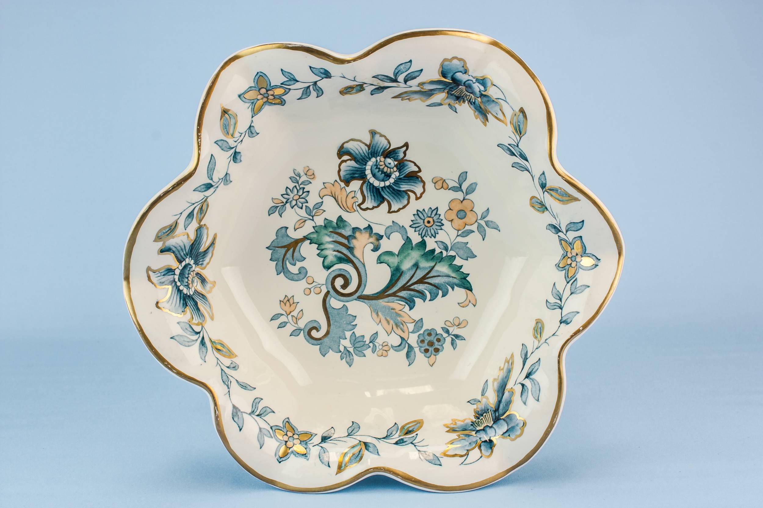 Vintage Pottery Palladian — Blue and white serving bowl 1