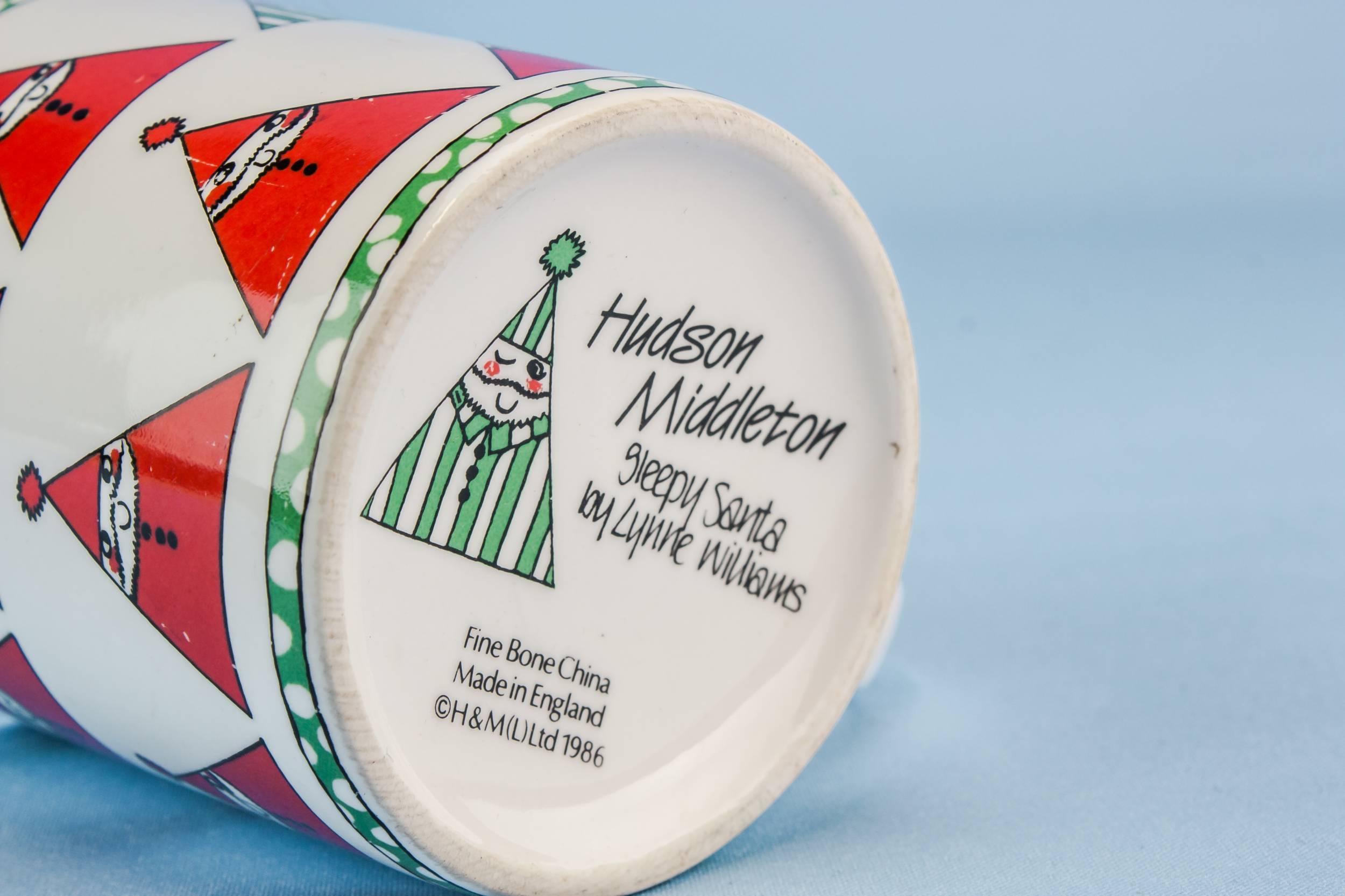 Vintage Modernist Cup — Sleepy Santa mug 2