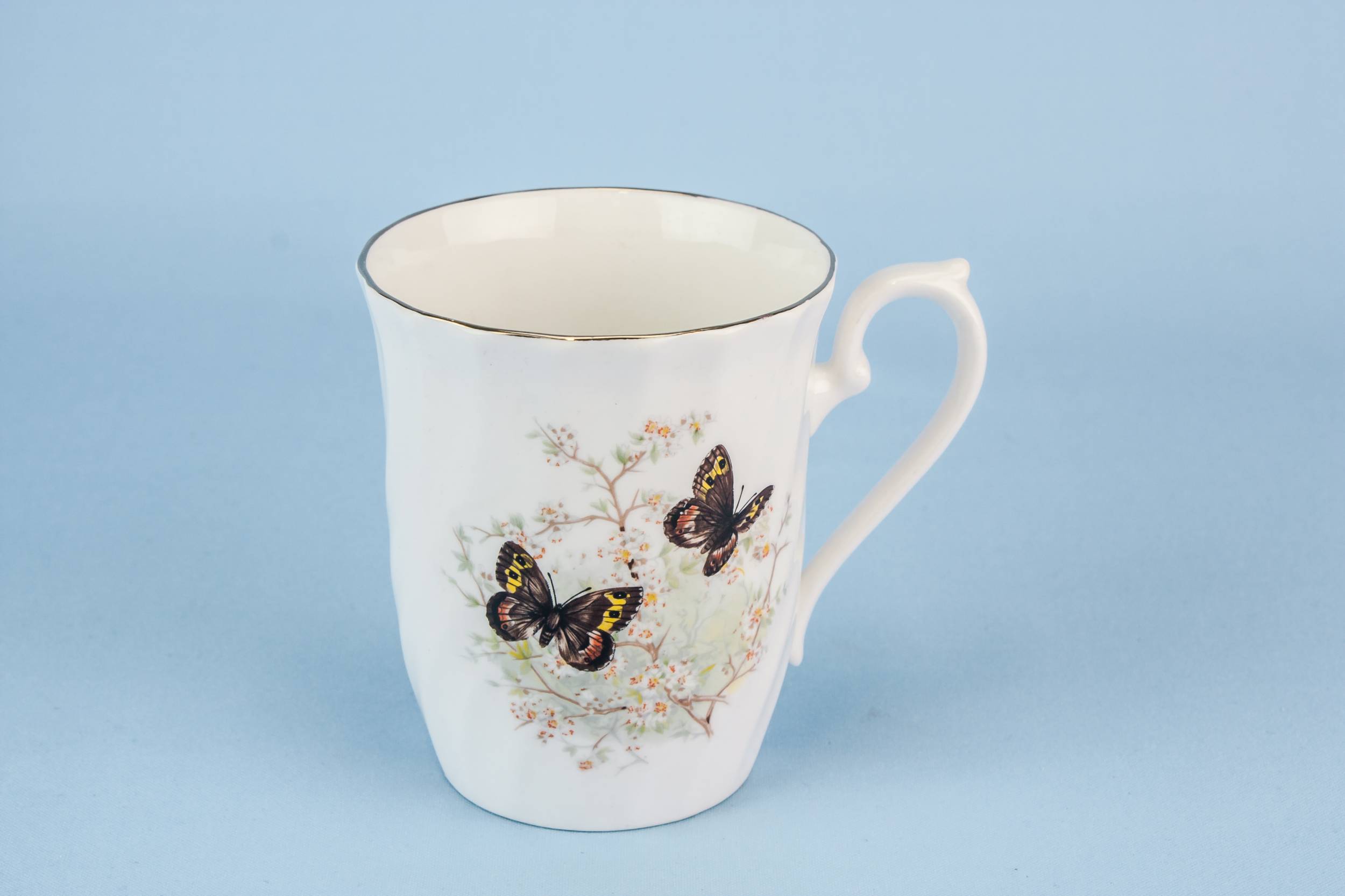 Vintage Retro TEACUP — Retro bone china teacup