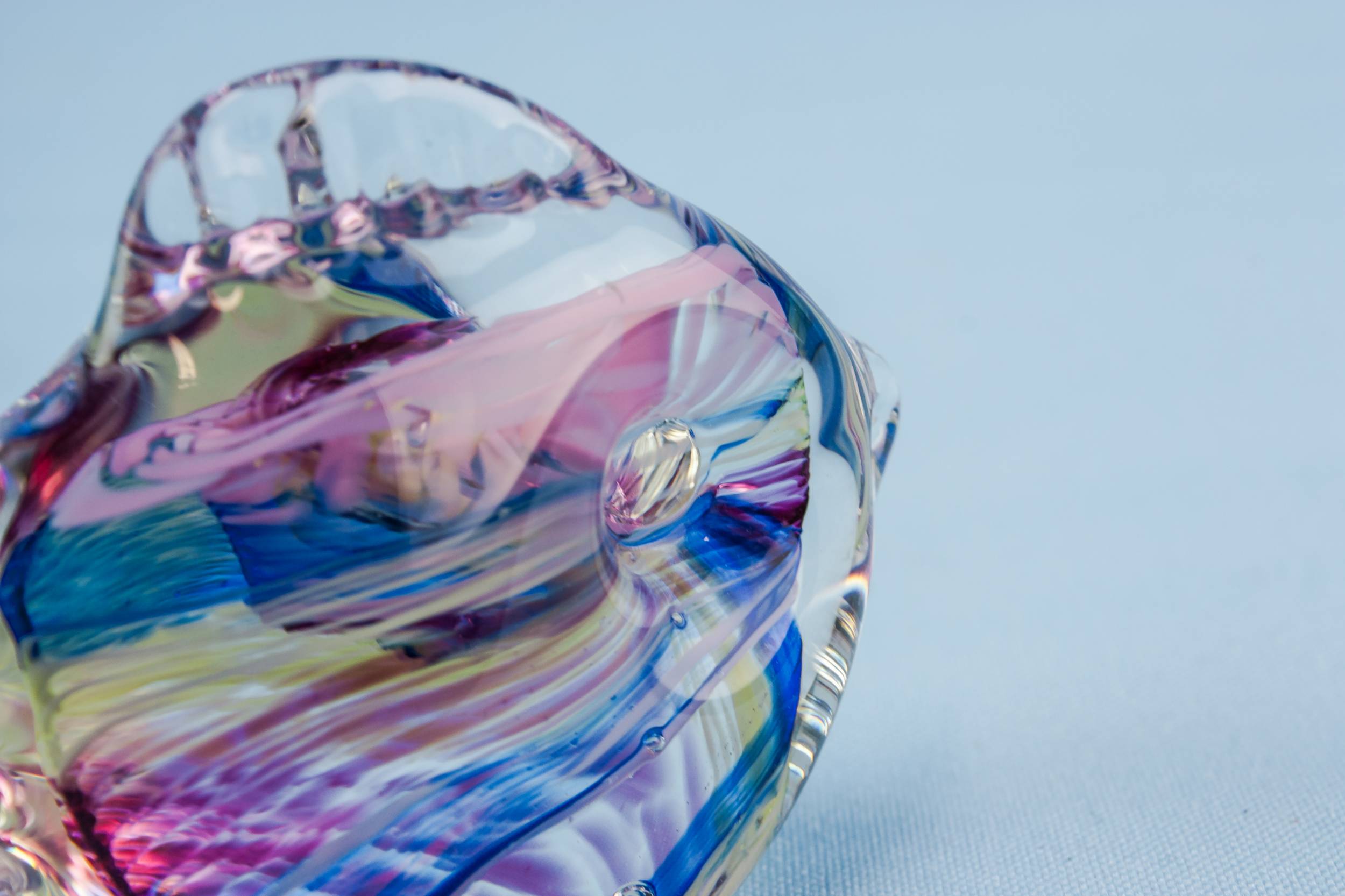Charming Vintage Retro — Selkirk Glass paperweight 3