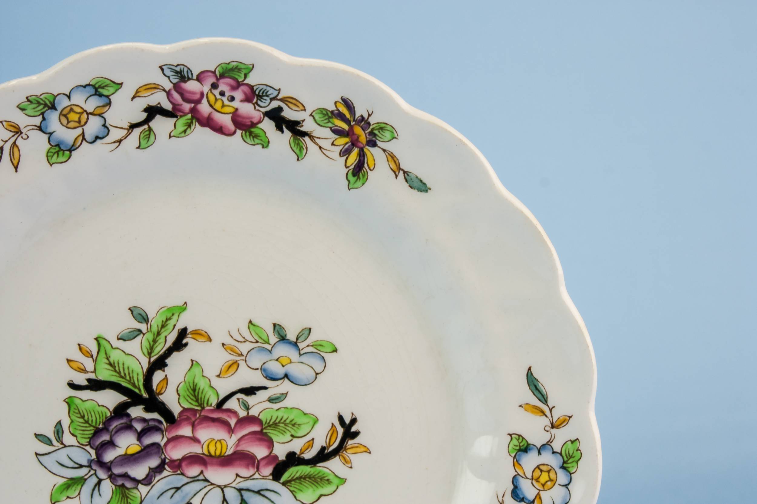 Pottery Elegant Woodstock — 5 Art Deco small plates 1