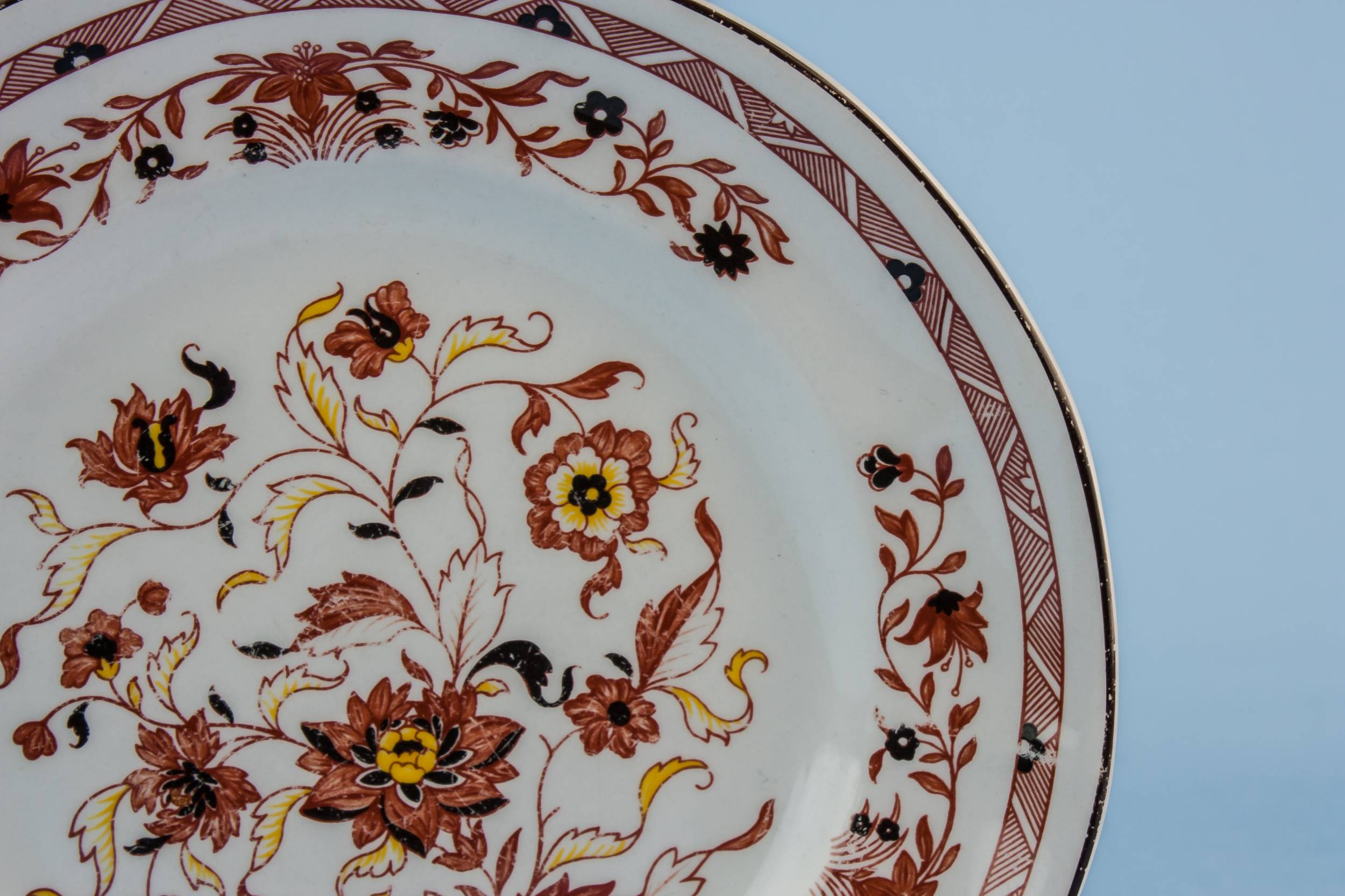 Pottery Vintage Kashmar — 3 Wedgwood pottery plates 1