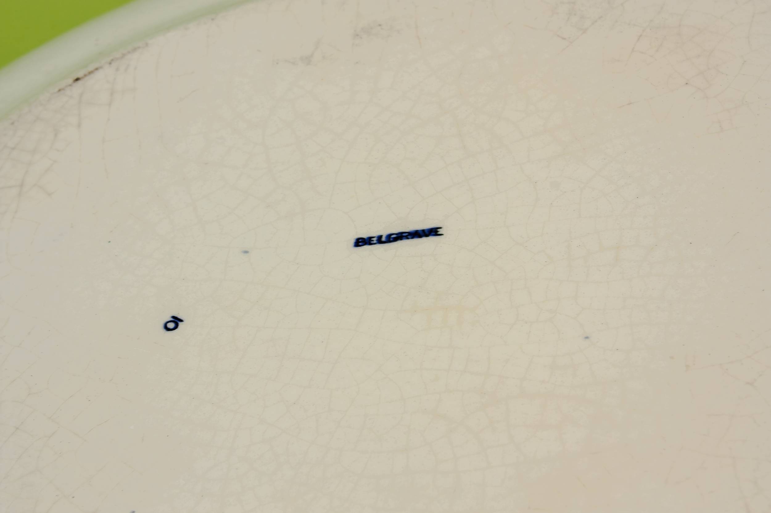 Neo-Classical Elegant Belgrave — Blue and white platter 2