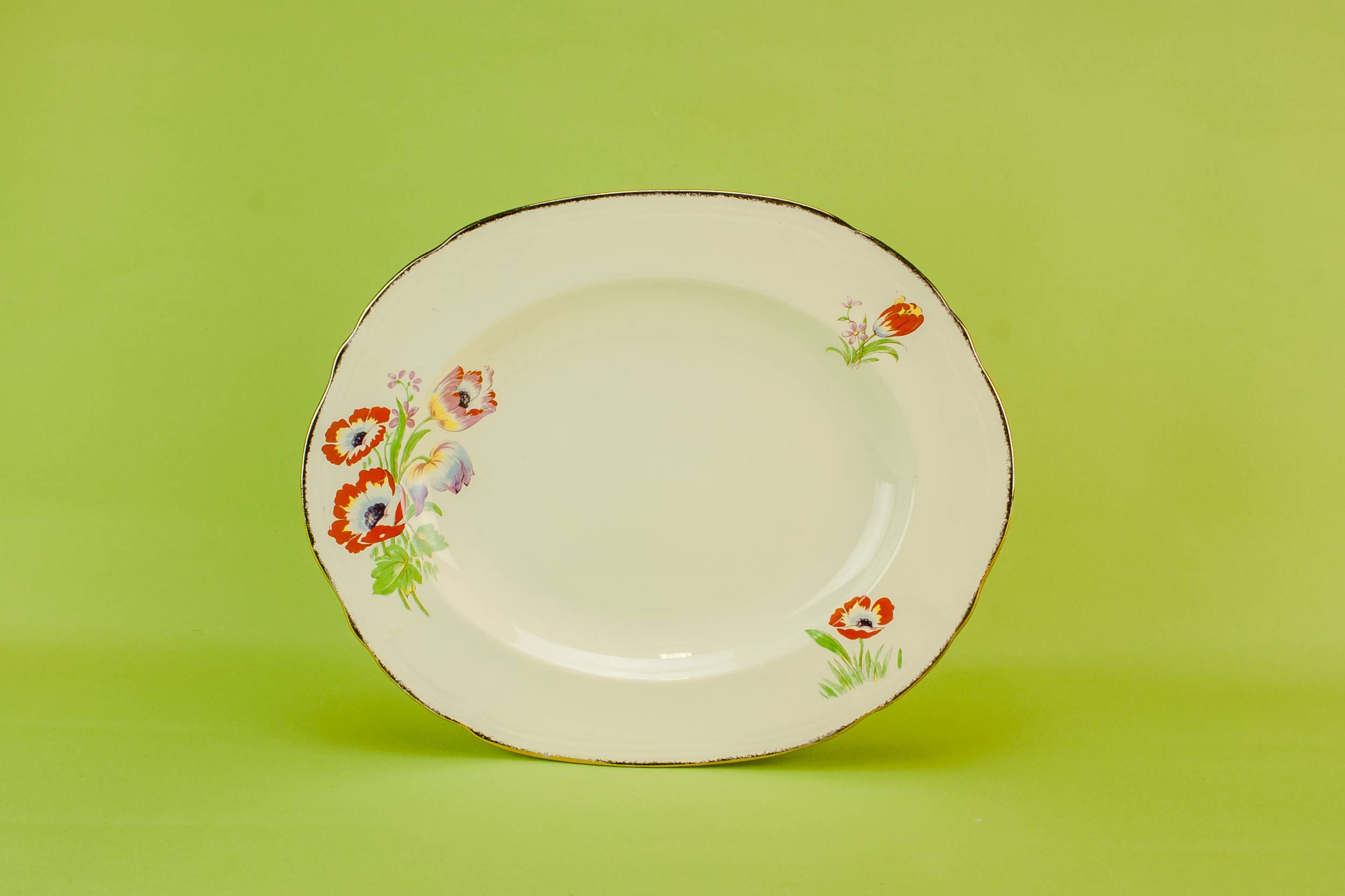 Art Deco Elegant — Art Deco pottery platter