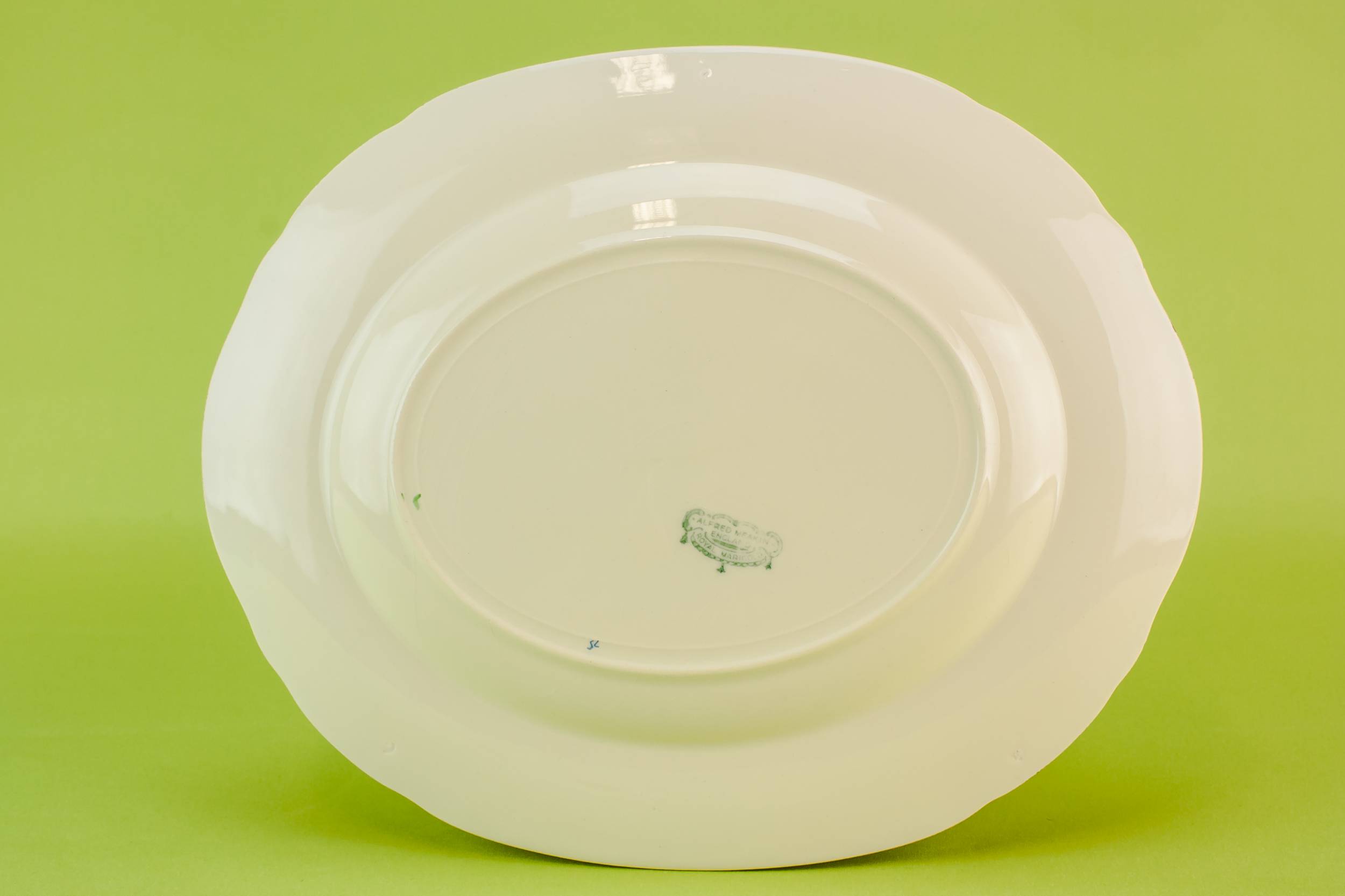 Minimalist Vintage Tulips — Art Deco pottery platter 2